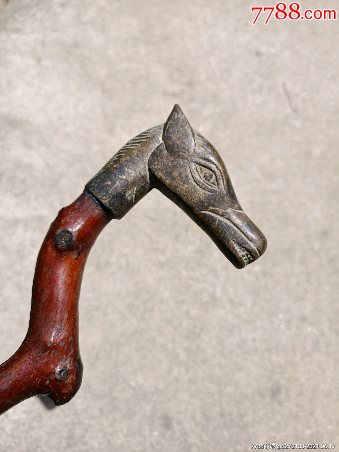 民国或更早铜马首拐杖