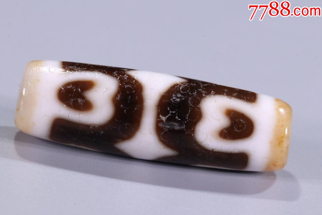 晚清藏传虎牙六瓣莲花天珠