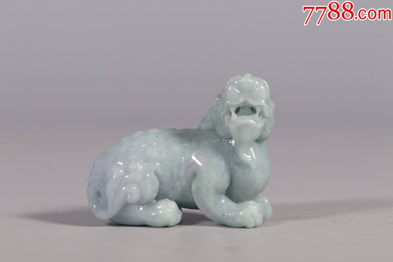 翡翠狮子把件