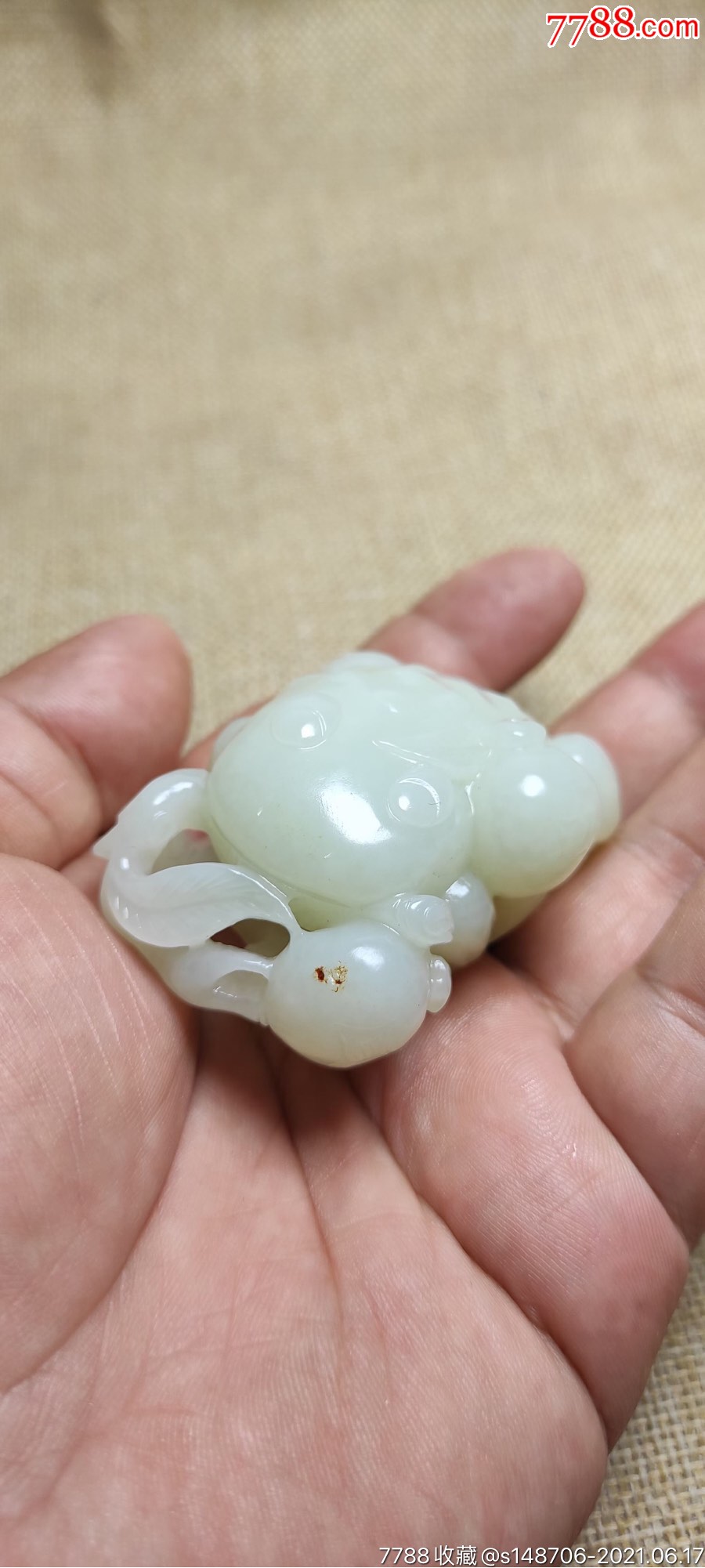 旧藏和田籽料金蟾蜍大把件