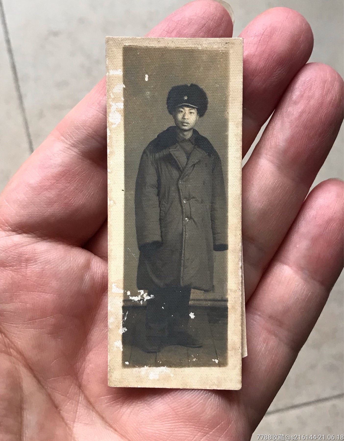 老照片/军帽军棉大衣解放军