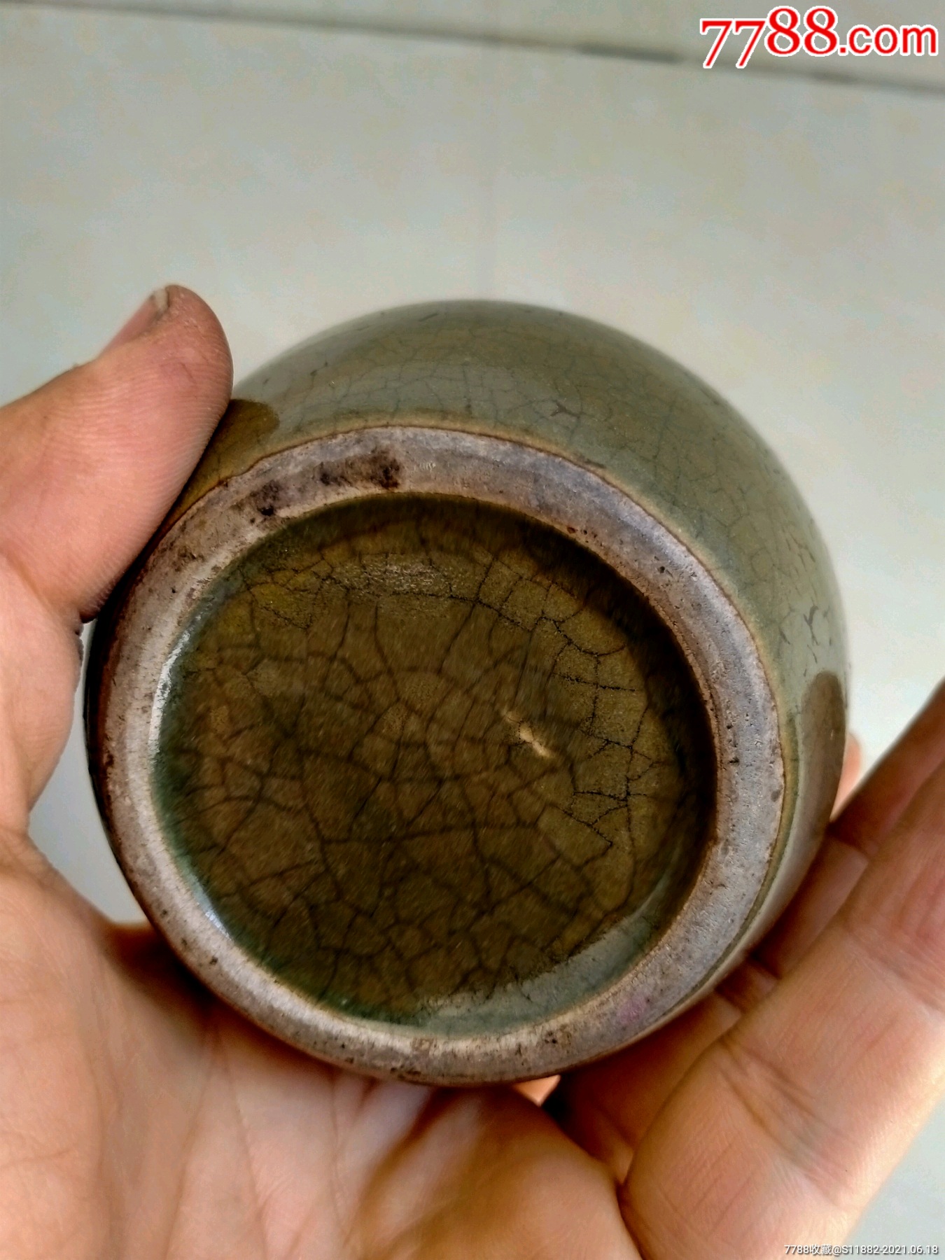 备注:精品清代绿胆开片茶叶罐小号罐子,自然开片天然纹理有裂,实物