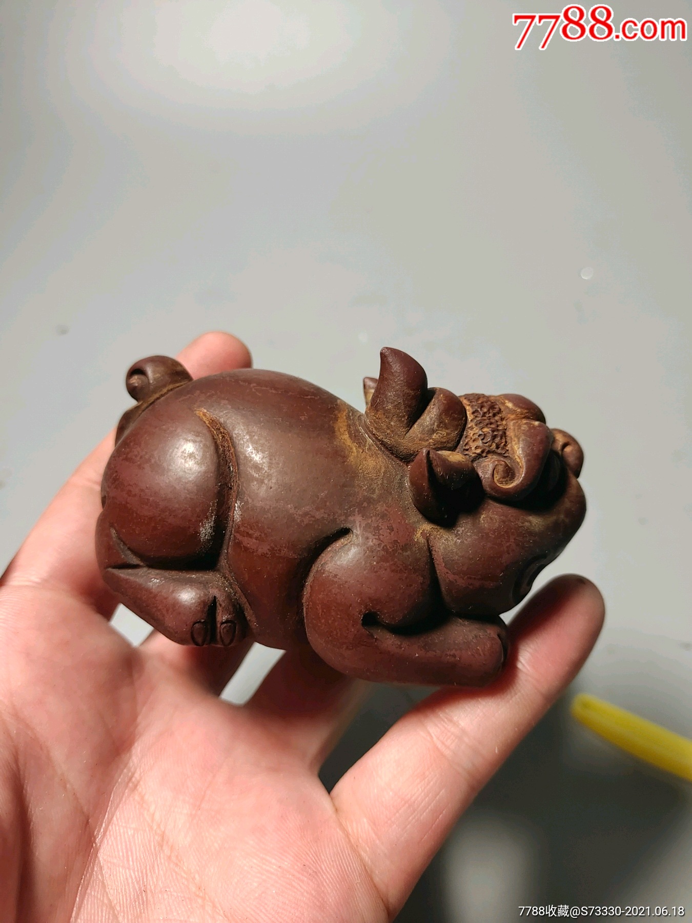 洪军制陶,紫砂茶宠一只