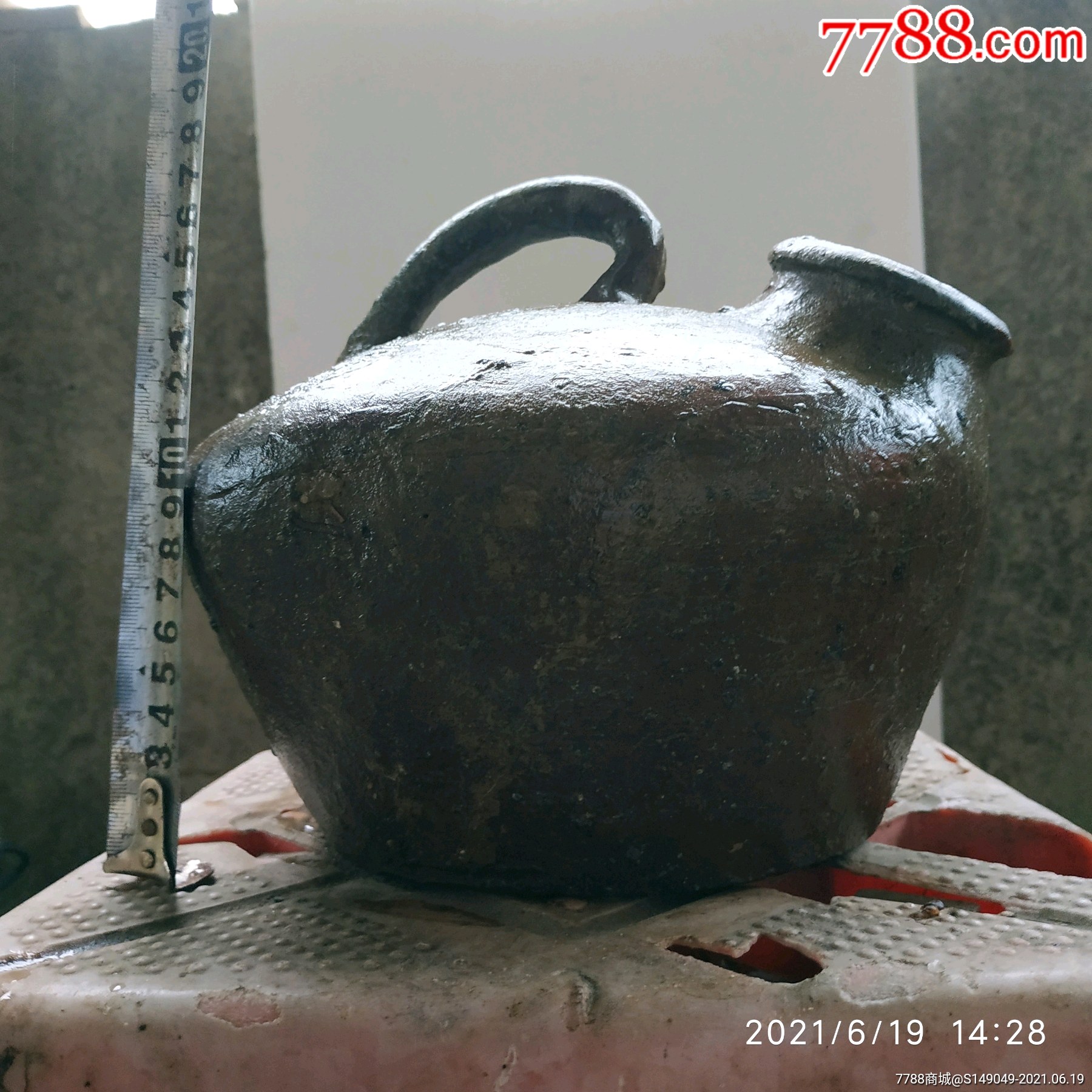 广州博物馆的尿壶图片图片