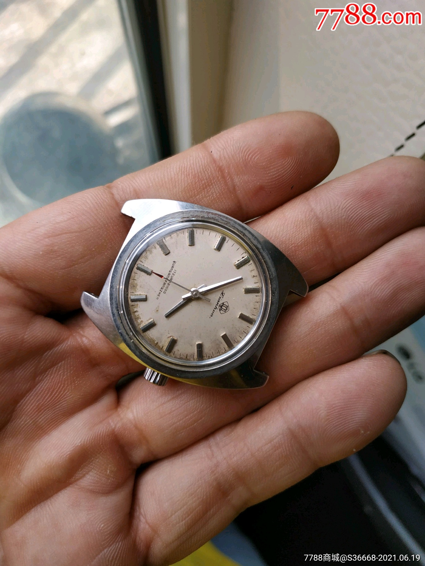 0次进行点评点评:0浏览量:备注:稀有练湖莲花手表,晃晃走时,品相见图