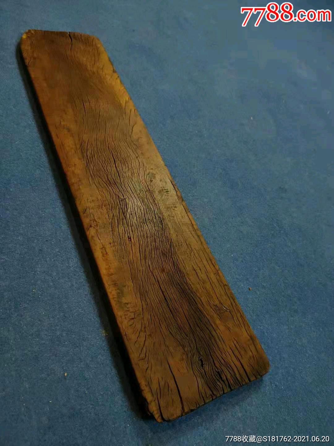 0次进行点评点评:0浏览量:dawen备注:老枣木茶托包浆浑厚纹理清晰全品