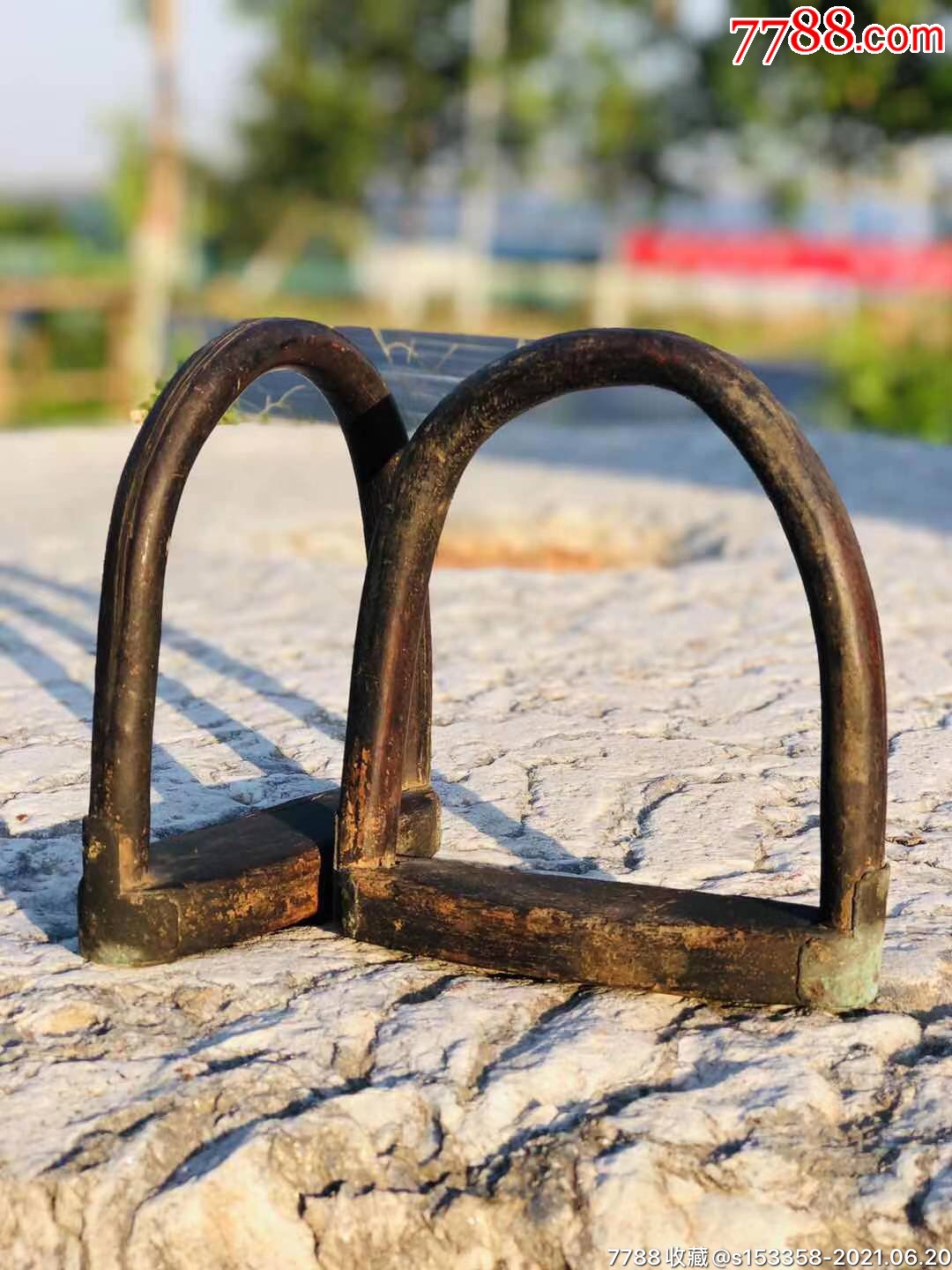 清代藤制马镫一对