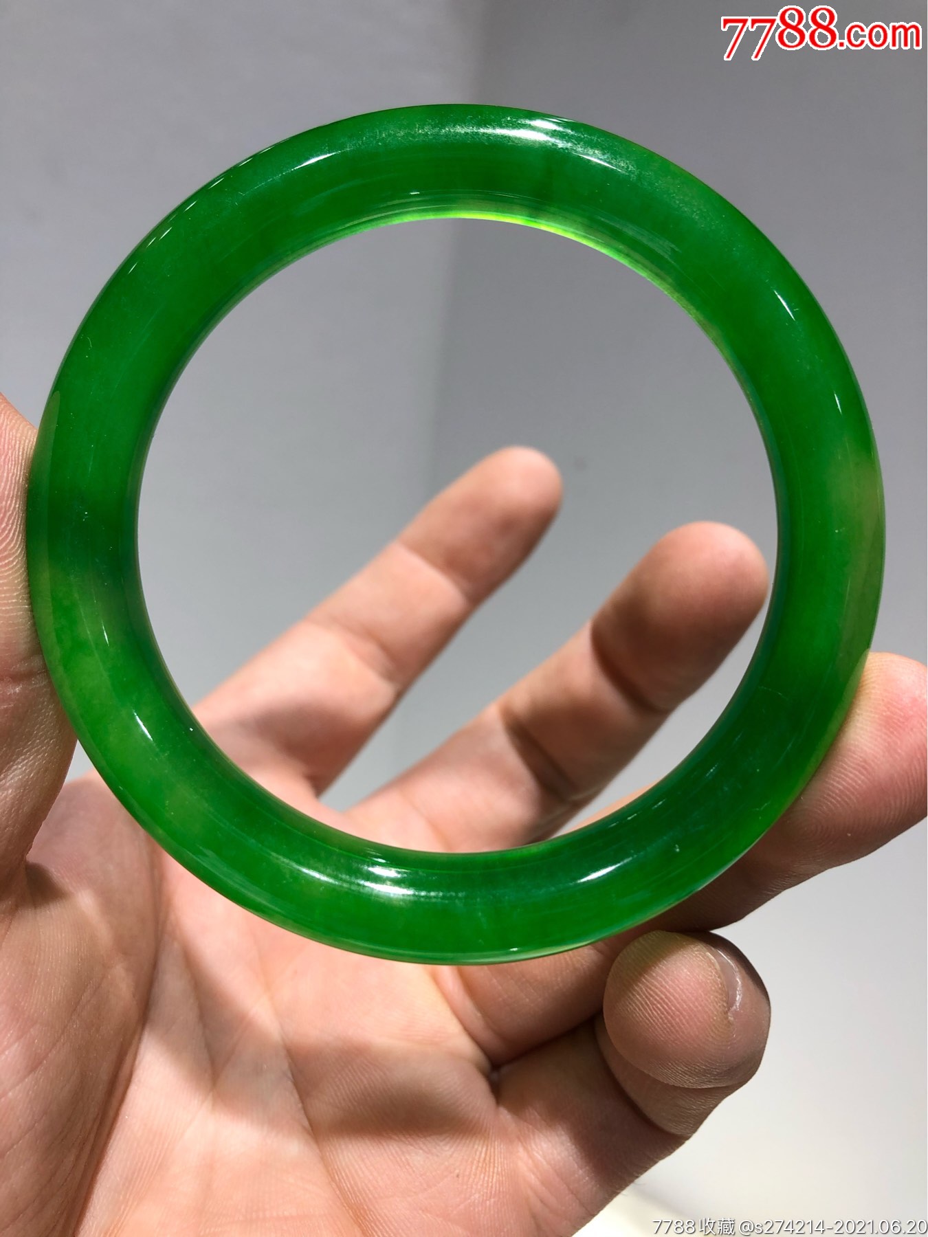 缅甸翡翠祖母绿手镯-翡翠/缅甸玉-7788木艺
