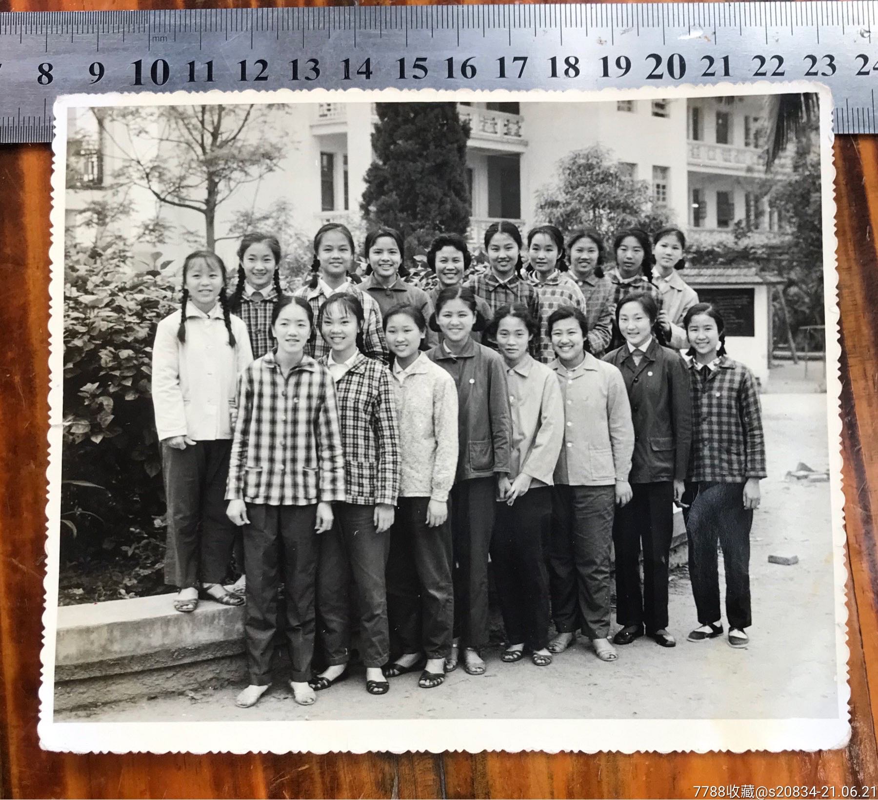 七十年代学生老照片图片