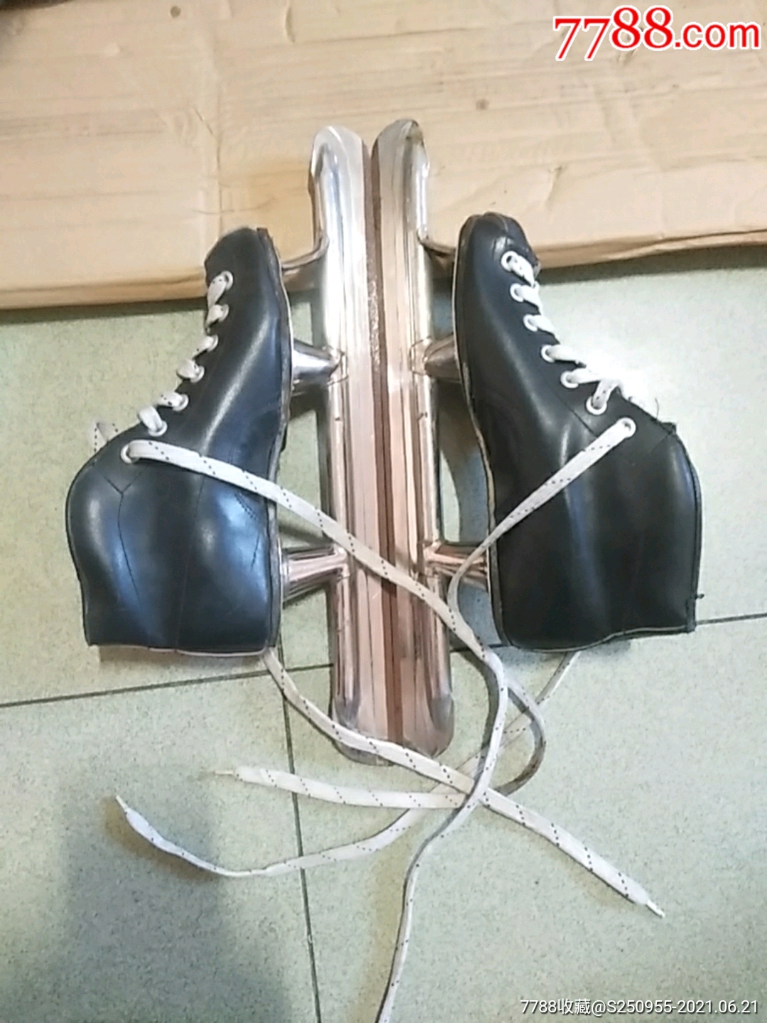 三十五码老式冰刀鞋