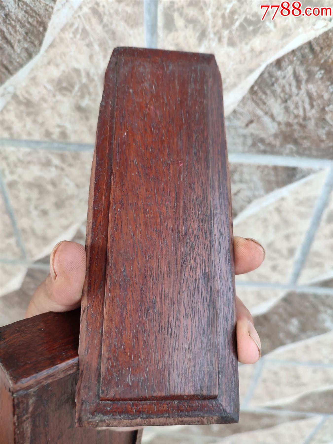 草花梨的盒子,盖子有点破损,其余完好,保老保真-价格:200元-se