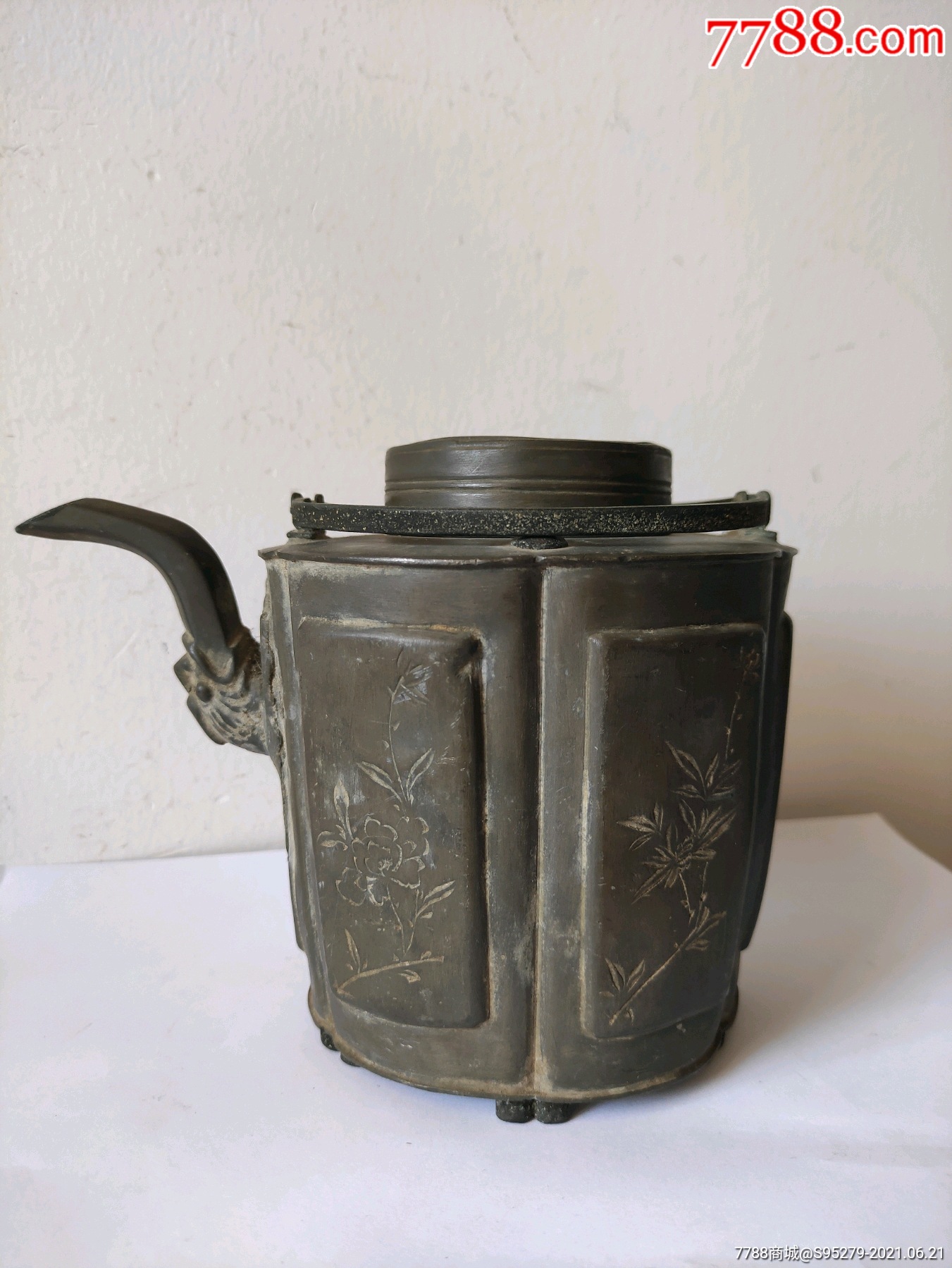 清末民国六棱锡壶