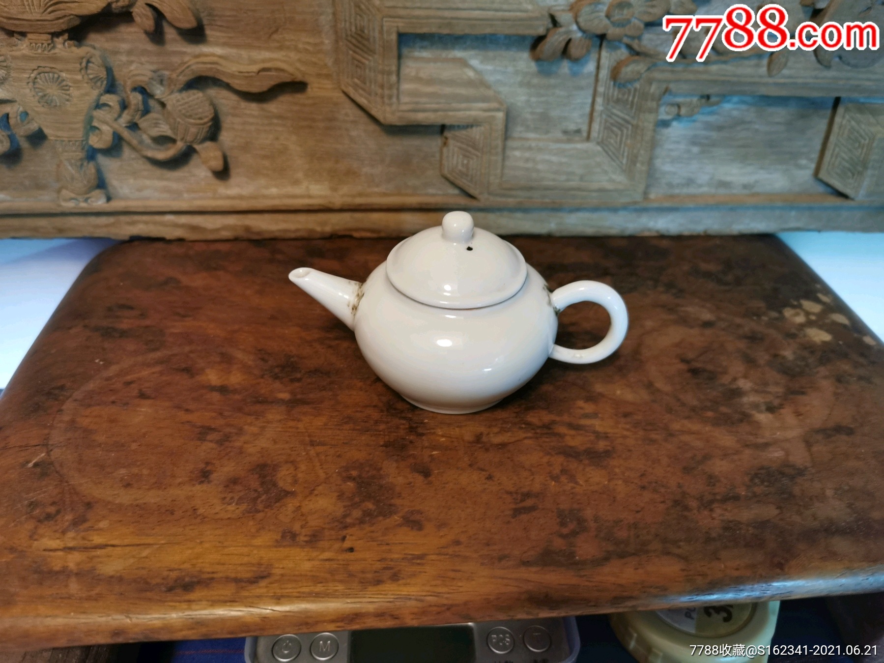 民国白瓷茶壶