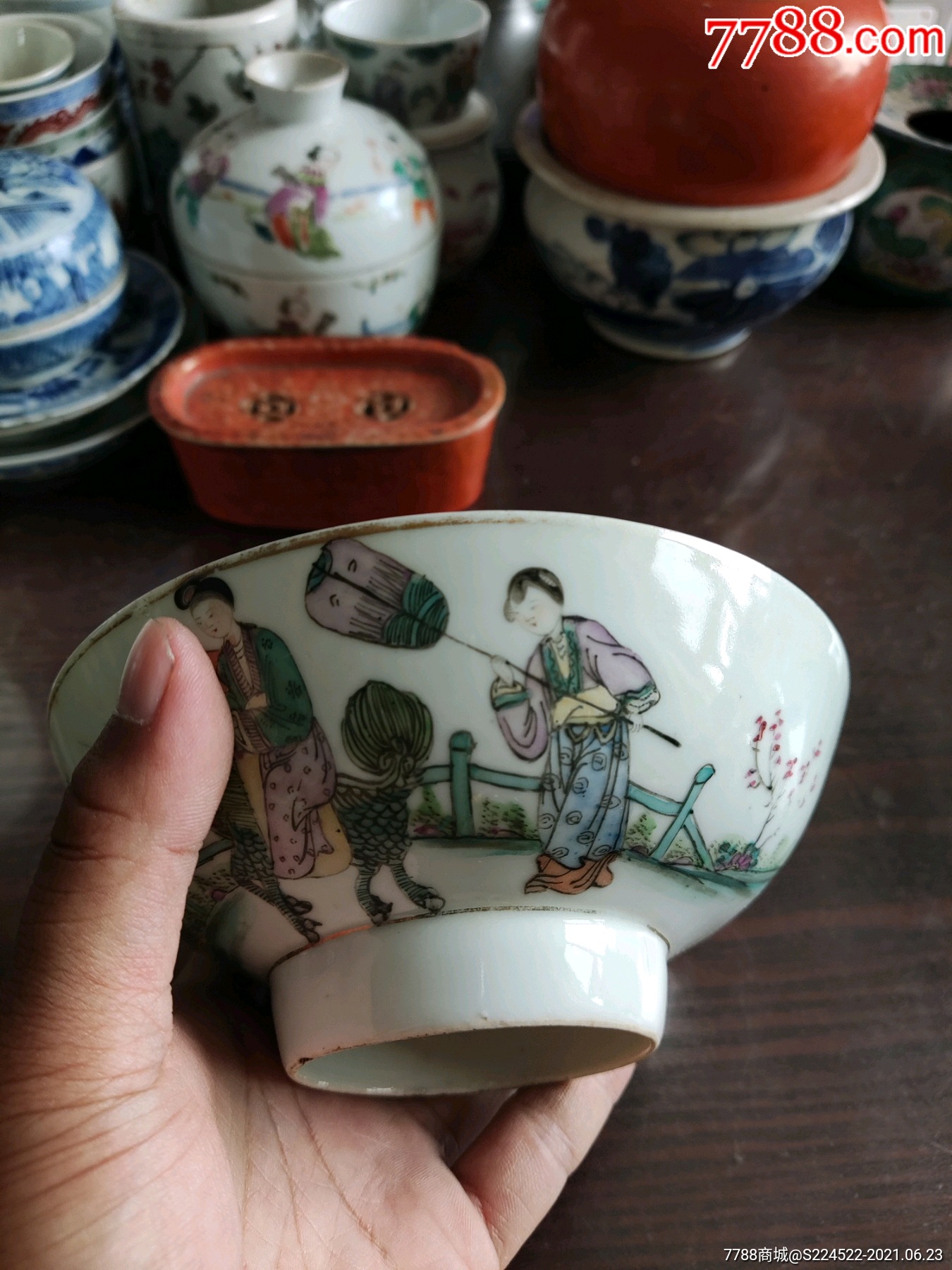 民国万子林绘粉彩麒麟送子高足碗