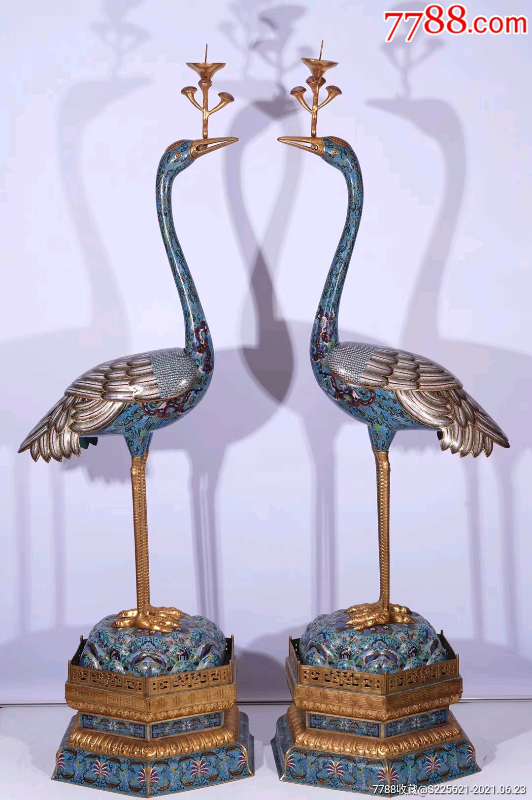 宫廷式景泰蓝掐丝珐琅仙鹤烛台一对