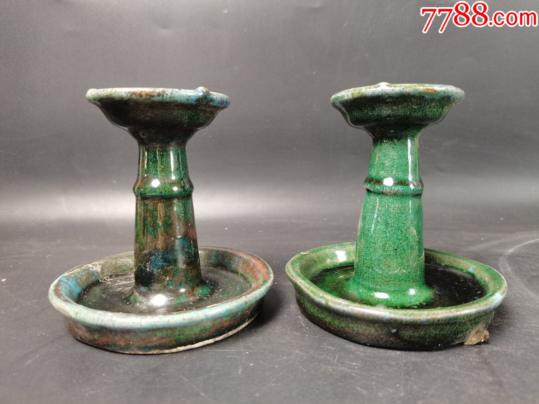 清代石湾陶绿釉烛台一对