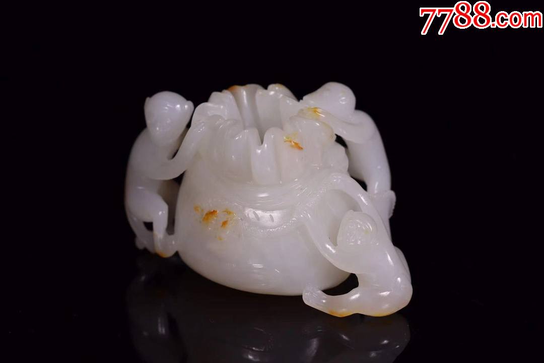 和田玉代代封侯把件