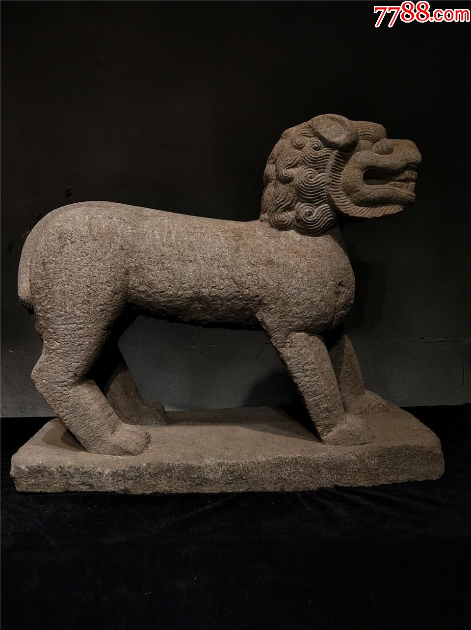 精美汉白玉狮兽