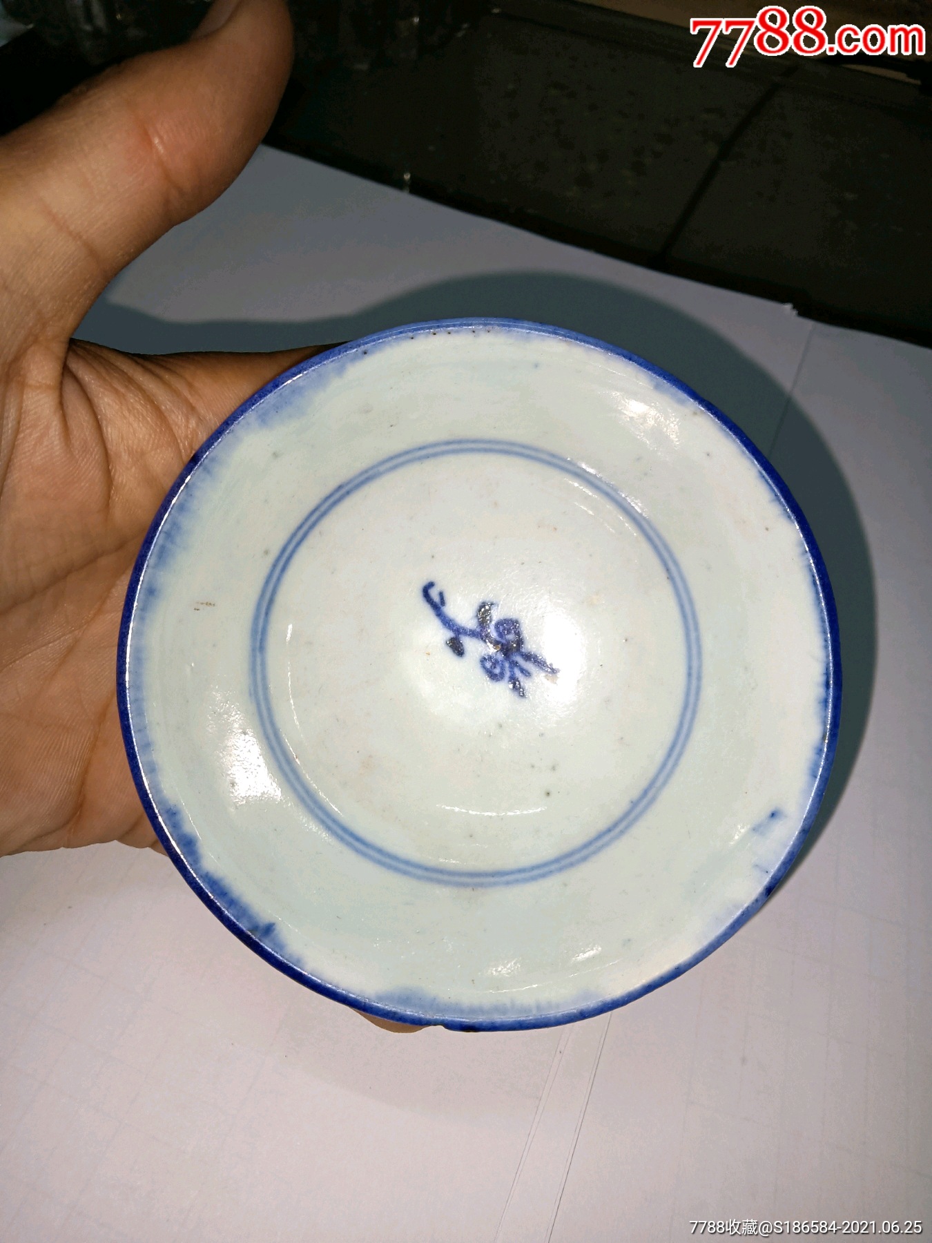清代民窑精品灵芝茶碗