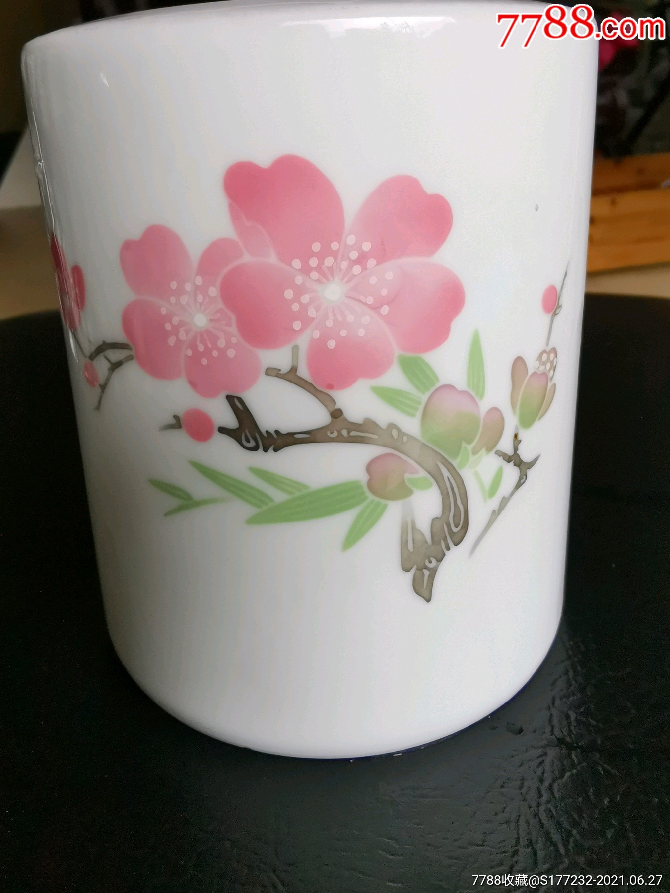 醴陵釉下五釉,全手绘,毛瓷笔筒,梅竹花面