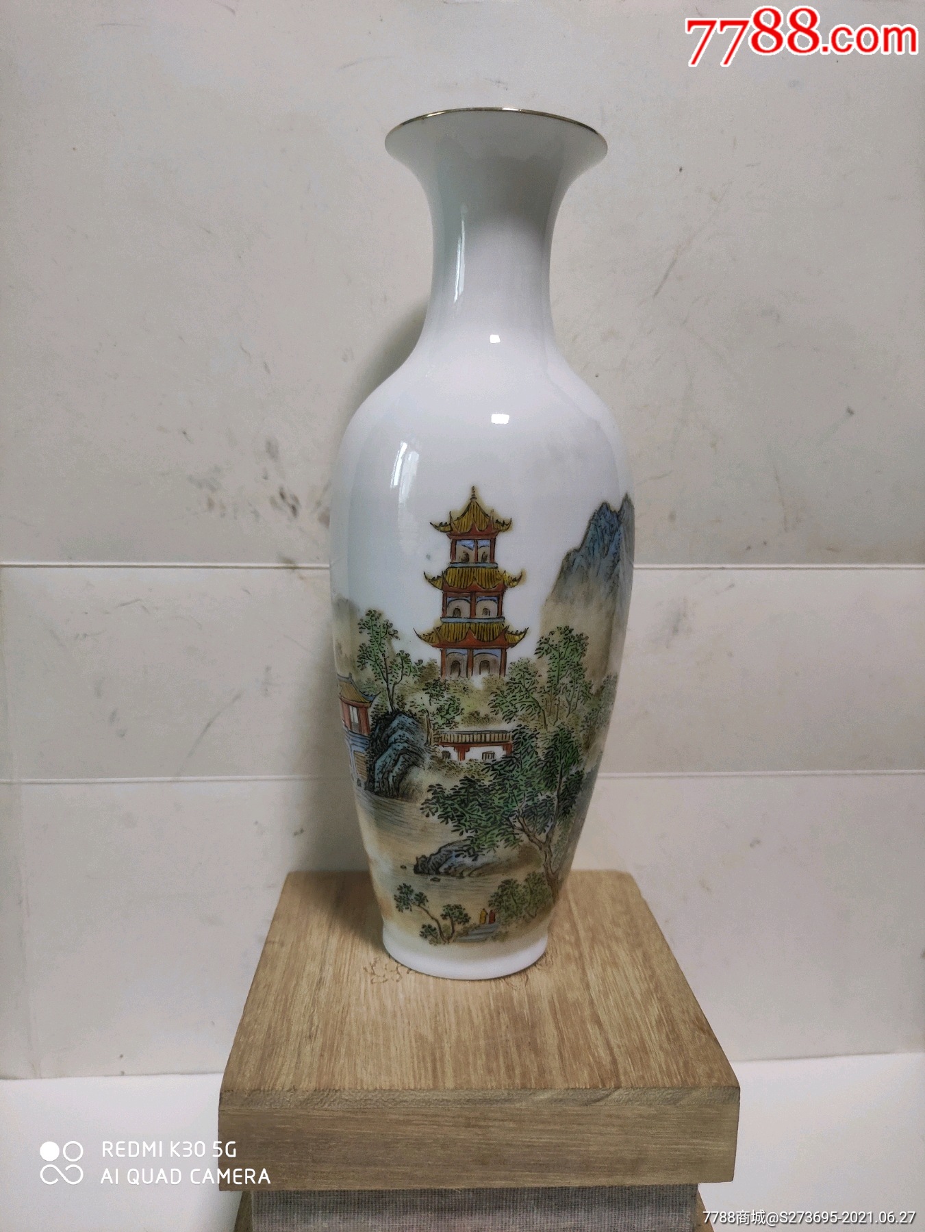 精品高白,粉彩山水薄胎并(手工绘画).