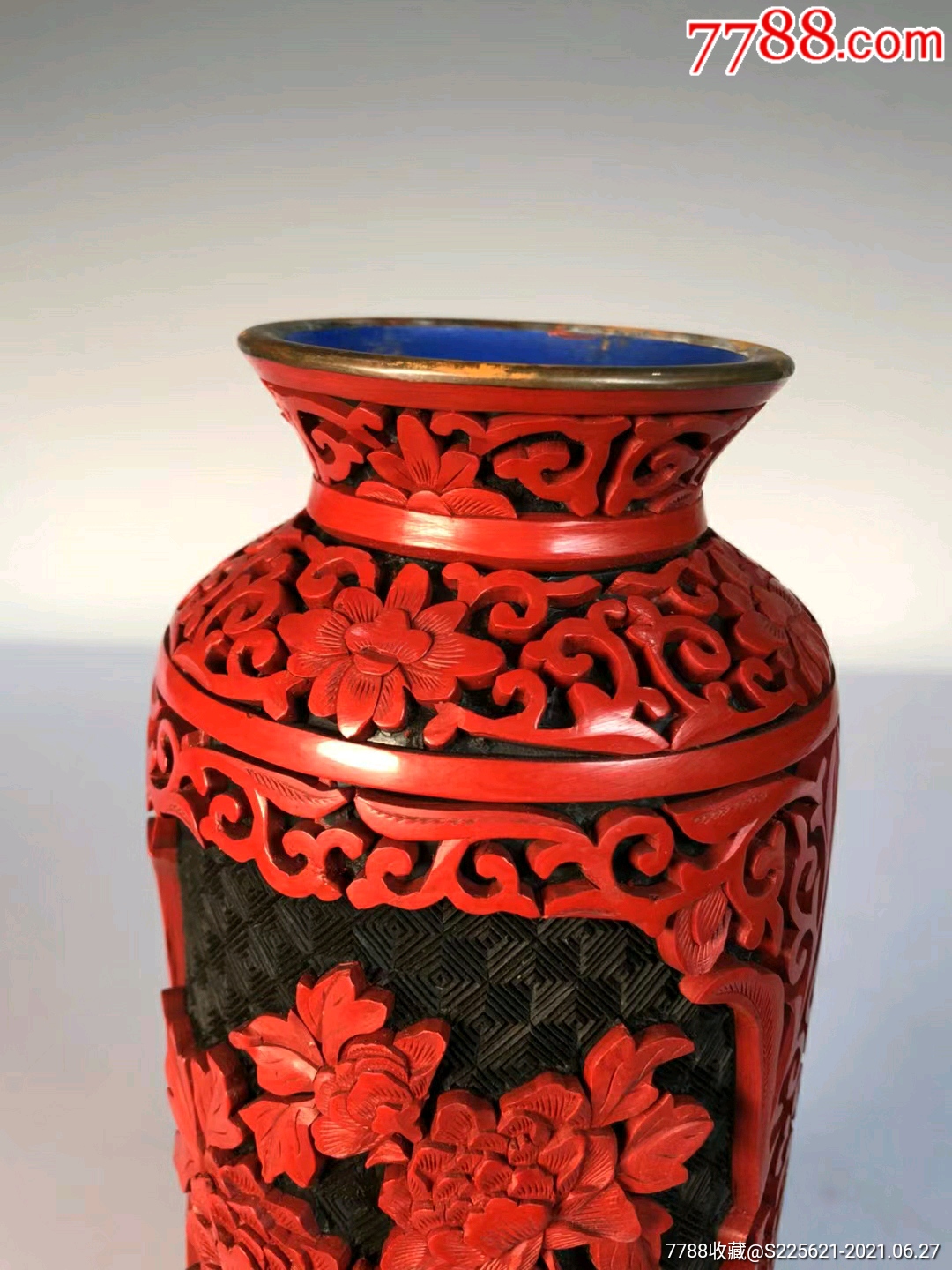 创汇时期铜胎剔红剔黑花卉纹棒槌瓶_漆瓶_第6张_7788漆器收藏