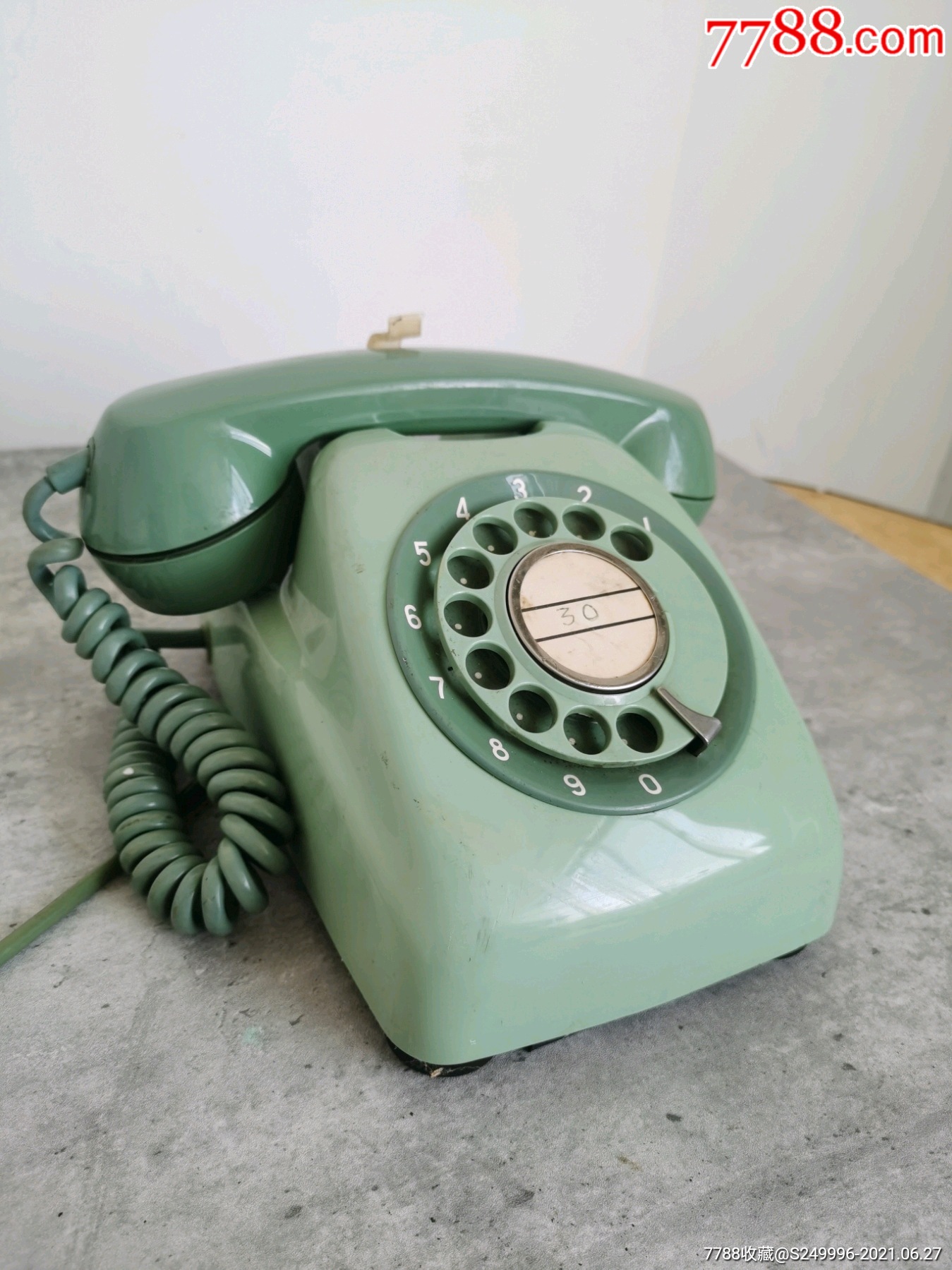 复古怀旧日本进口绿色拨盘铜铃老电话机