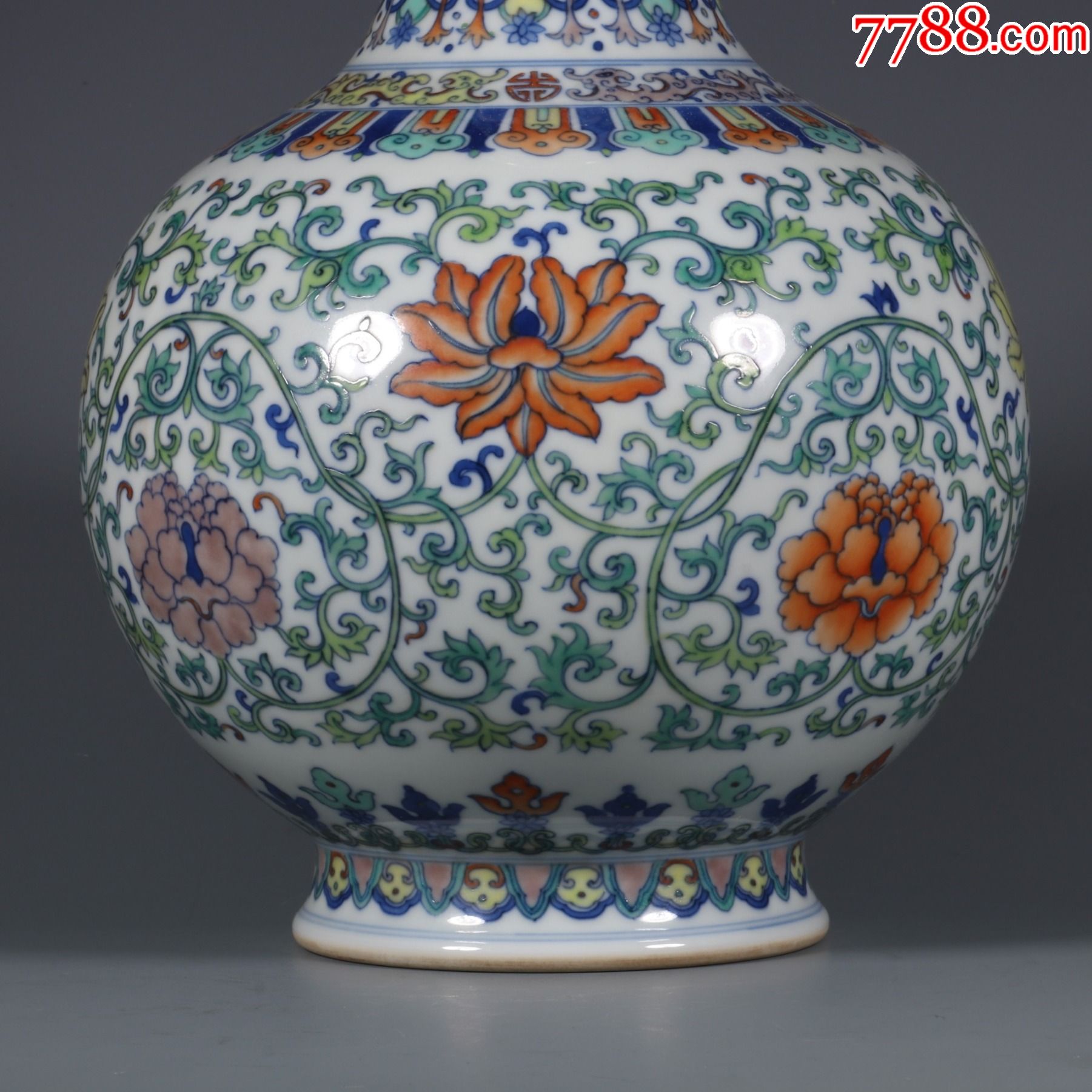 年间斗彩缠枝莲赏瓶-价格:8000元-se81098163-青花瓷-零售-7788瓷器