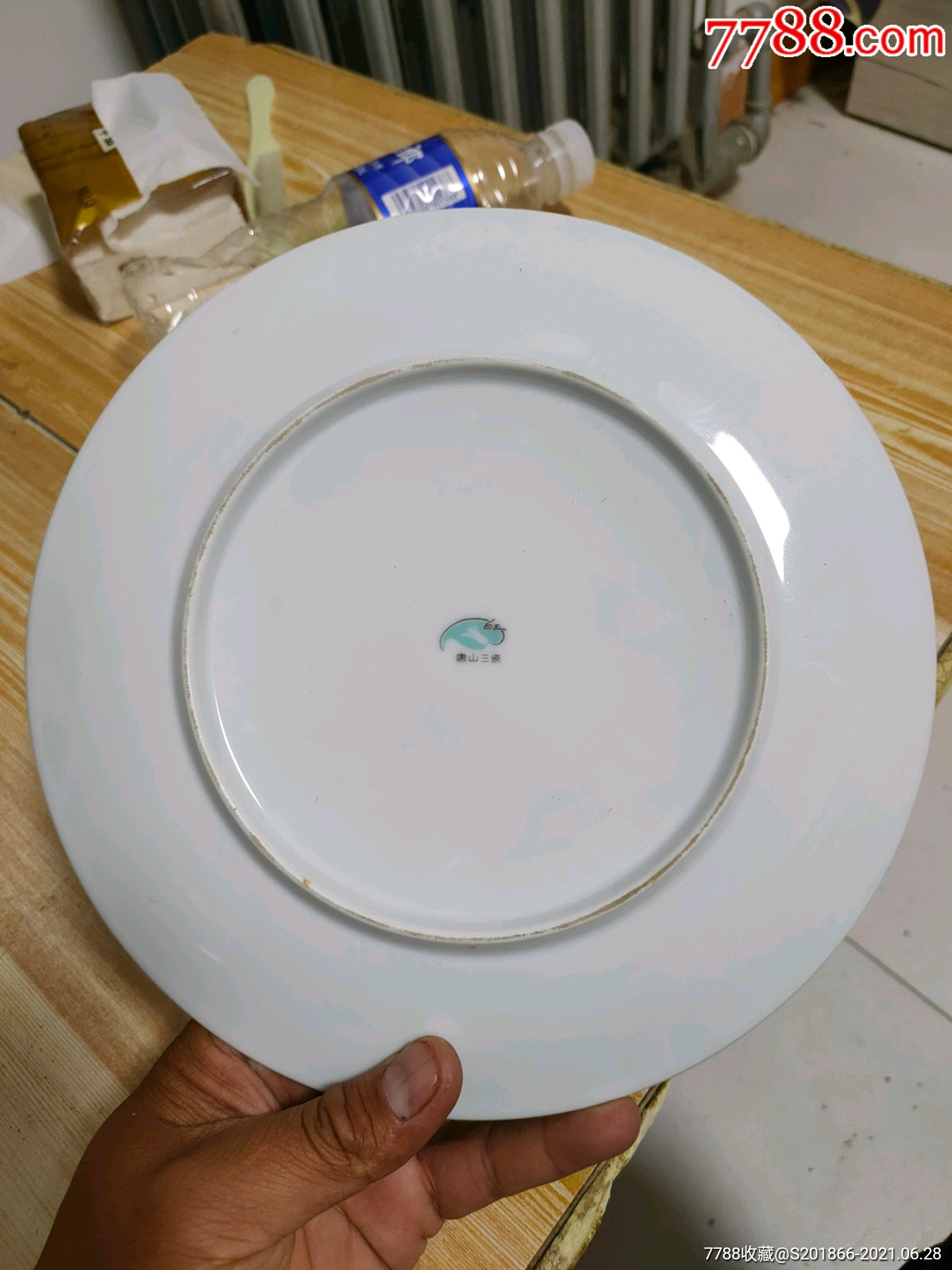七八十年代唐山白玉瓷厂观赏盘怀旧感十足