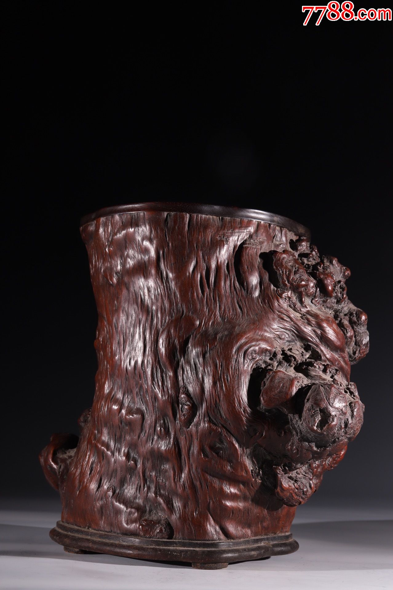 旧藏龙眼木树瘤镶紫檀随形笔筒