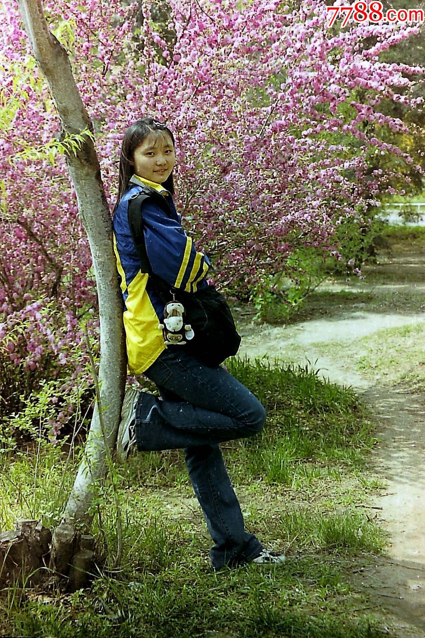 公园里的长发姑娘只上传反转后照片部分135老底片