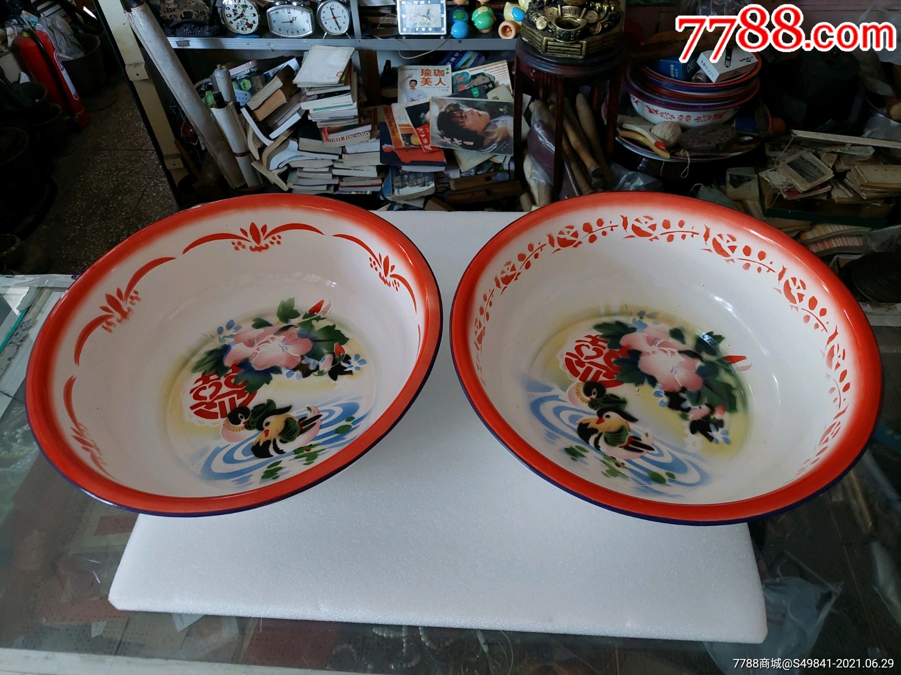 全新库存80年代搪瓷盆一对