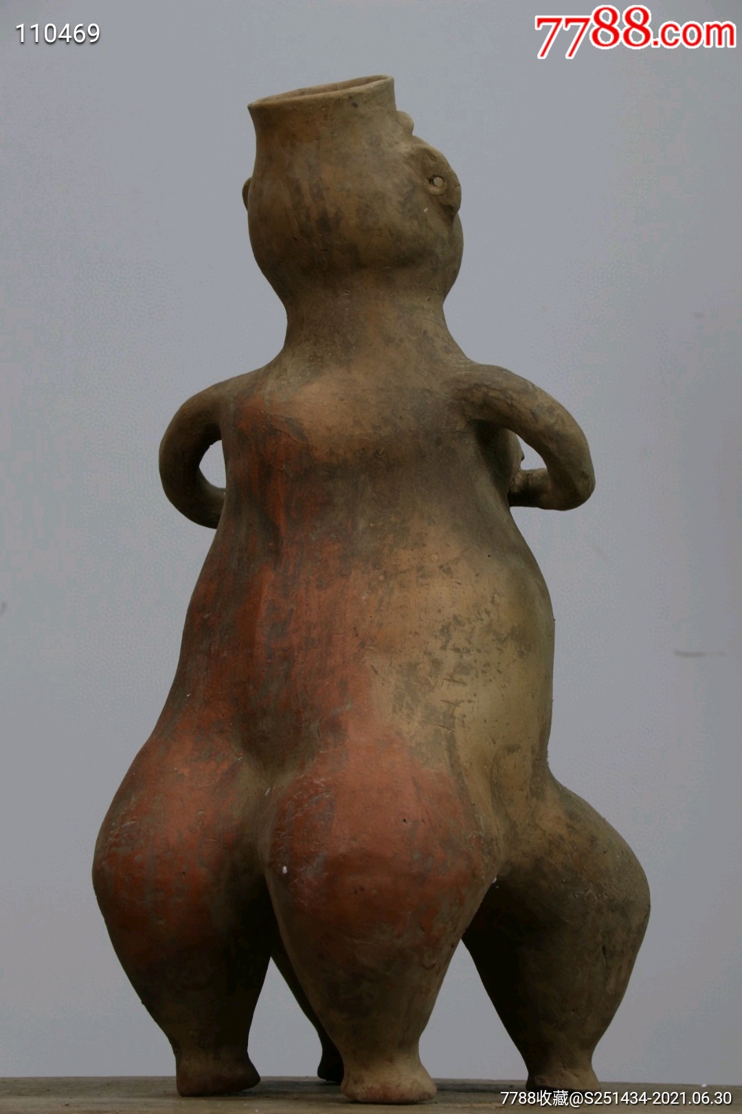 齐家文化彩陶人塑罐