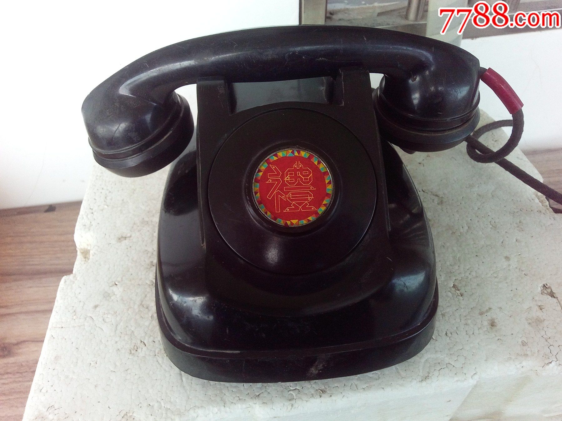 1996年电话机品牌(90年的电话机是什么样的)