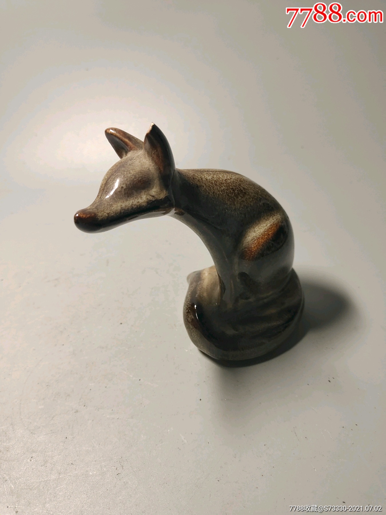 80年代左右,美陶小狐狸,耳朵磕