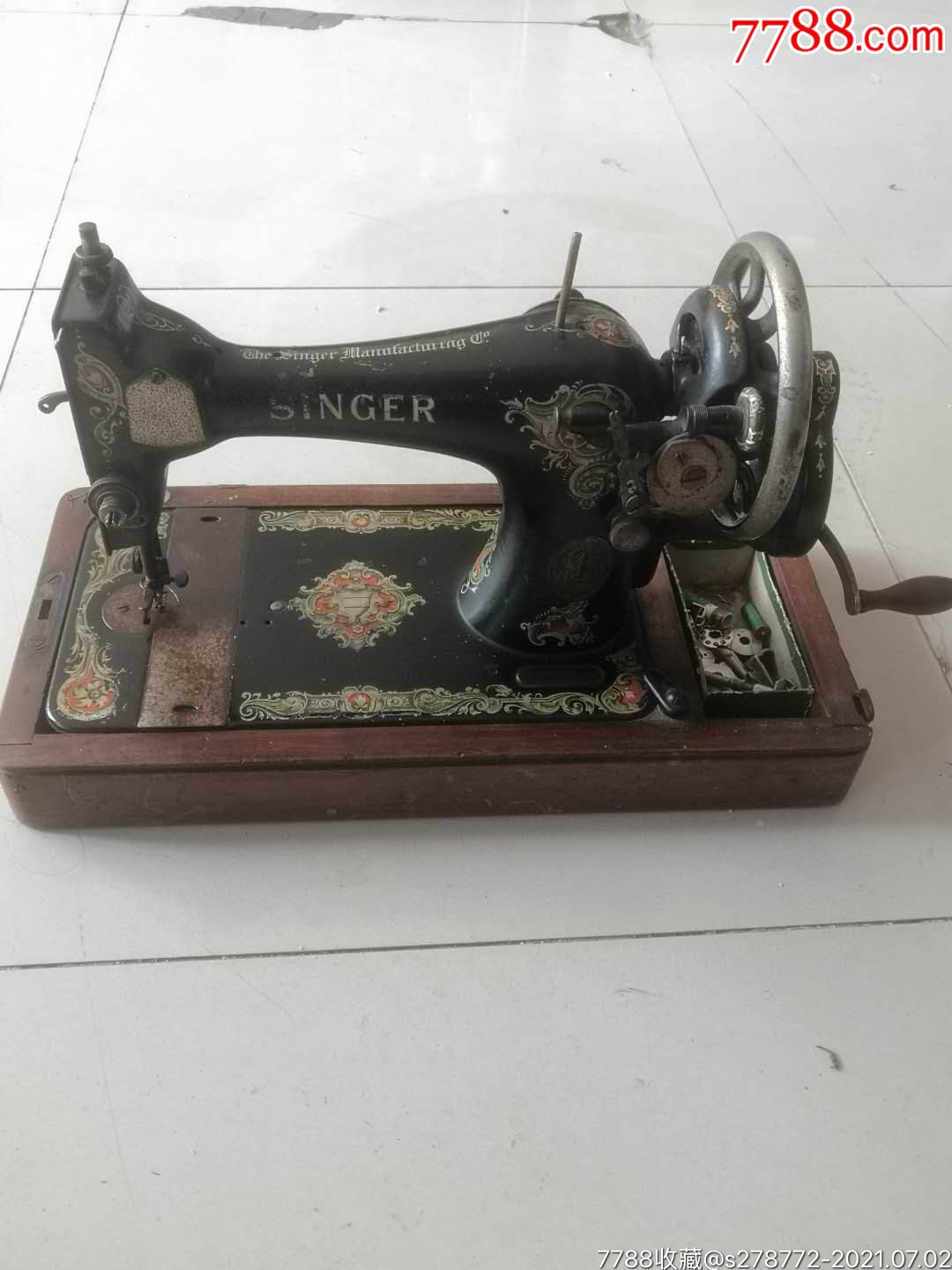 民国时期美国胜家手摇缝纫机61