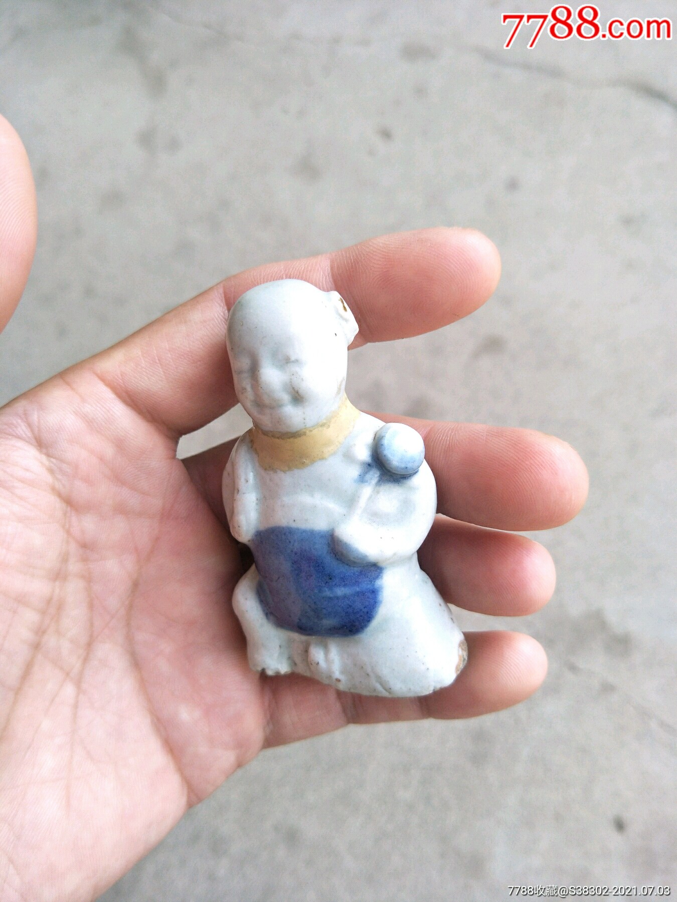 明代青花执莲童子生动活泼_雕塑瓷/瓷雕_临清运河古玩店【7788收藏