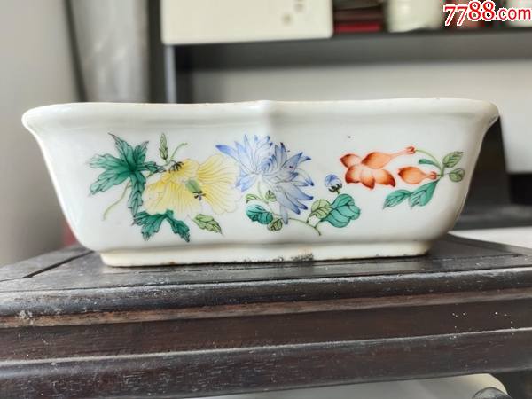 民国三多粉彩水仙盆