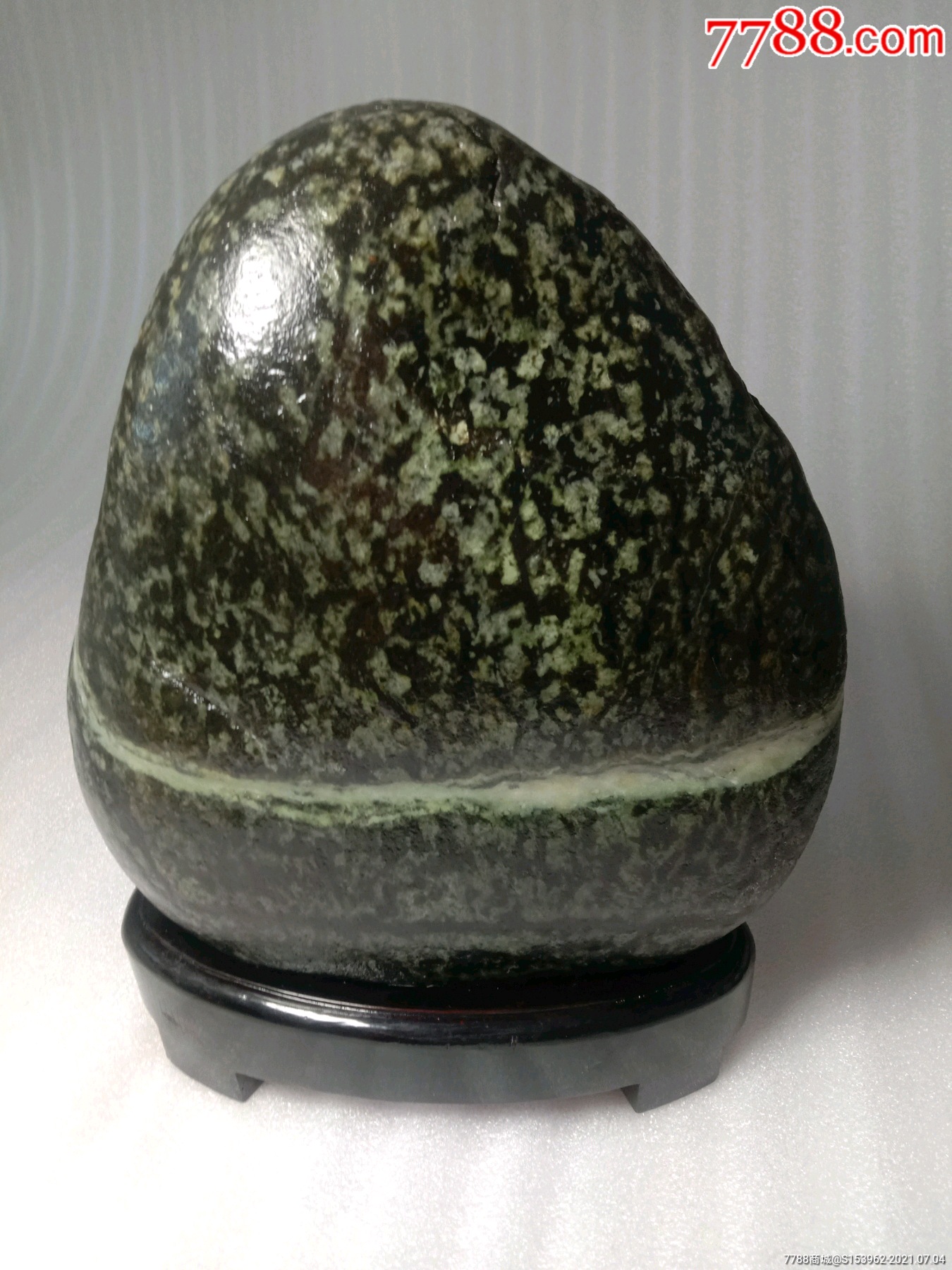 和田碧玉籽料大摆件