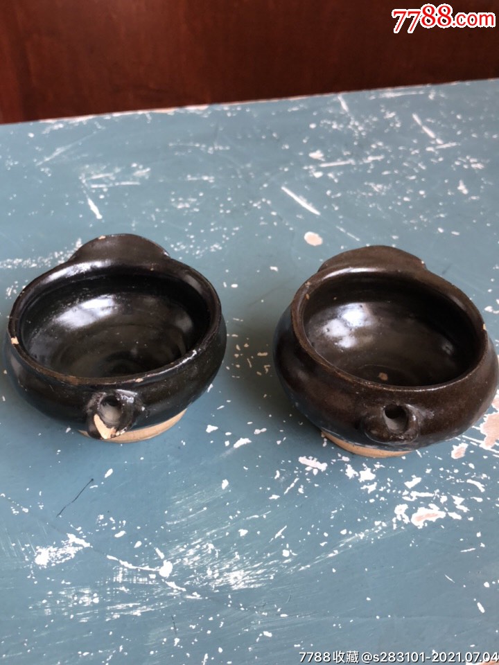 清黑釉油灯一对