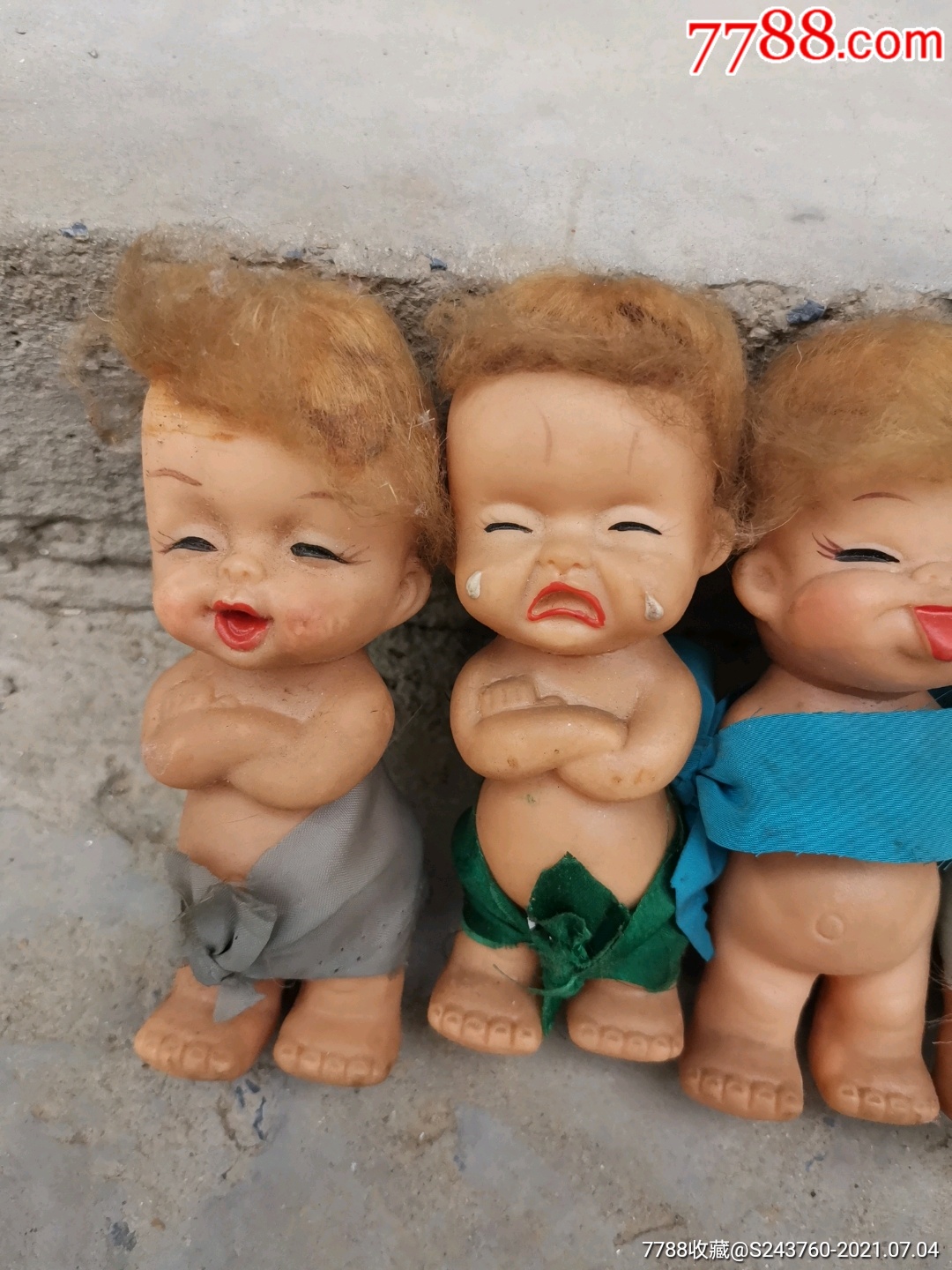 红脸娃娃文革胶皮娃娃