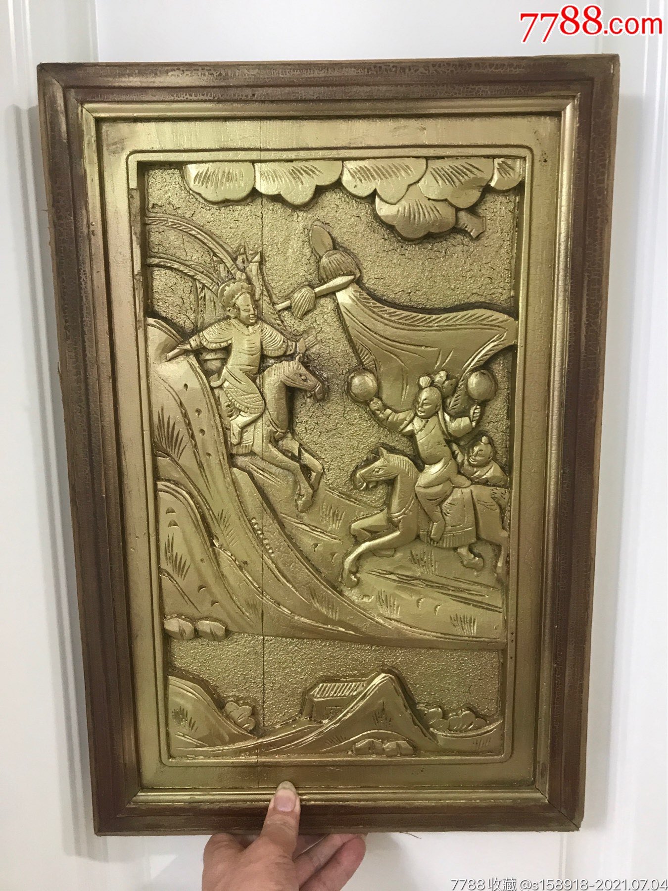 一块带框漂亮的浮雕戏曲人物大雕板