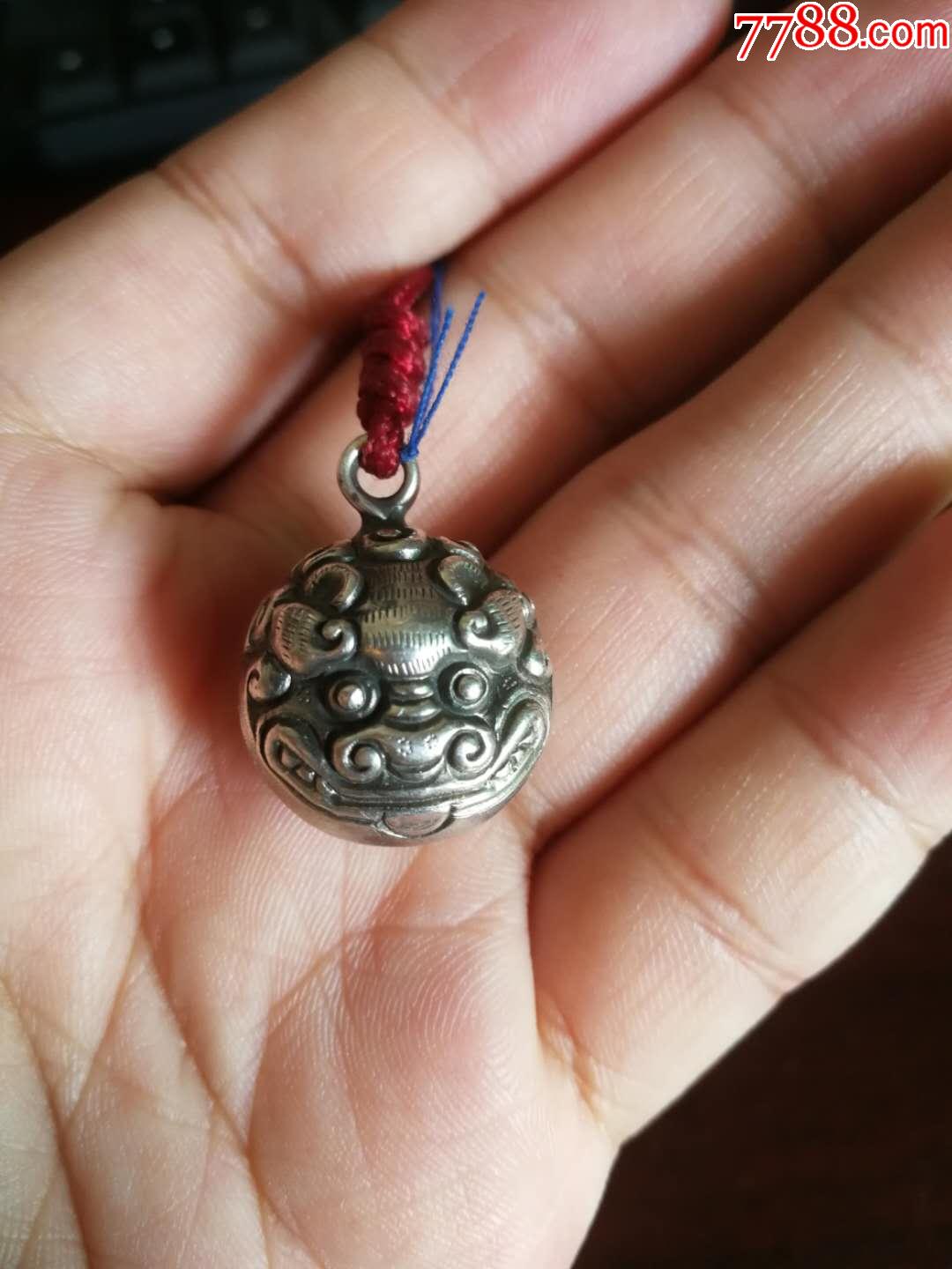 狮子头银铃铛一个