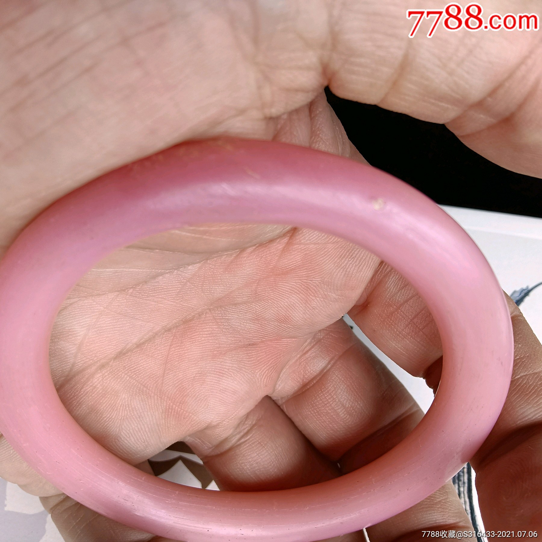 清代胭脂红琉璃手镯