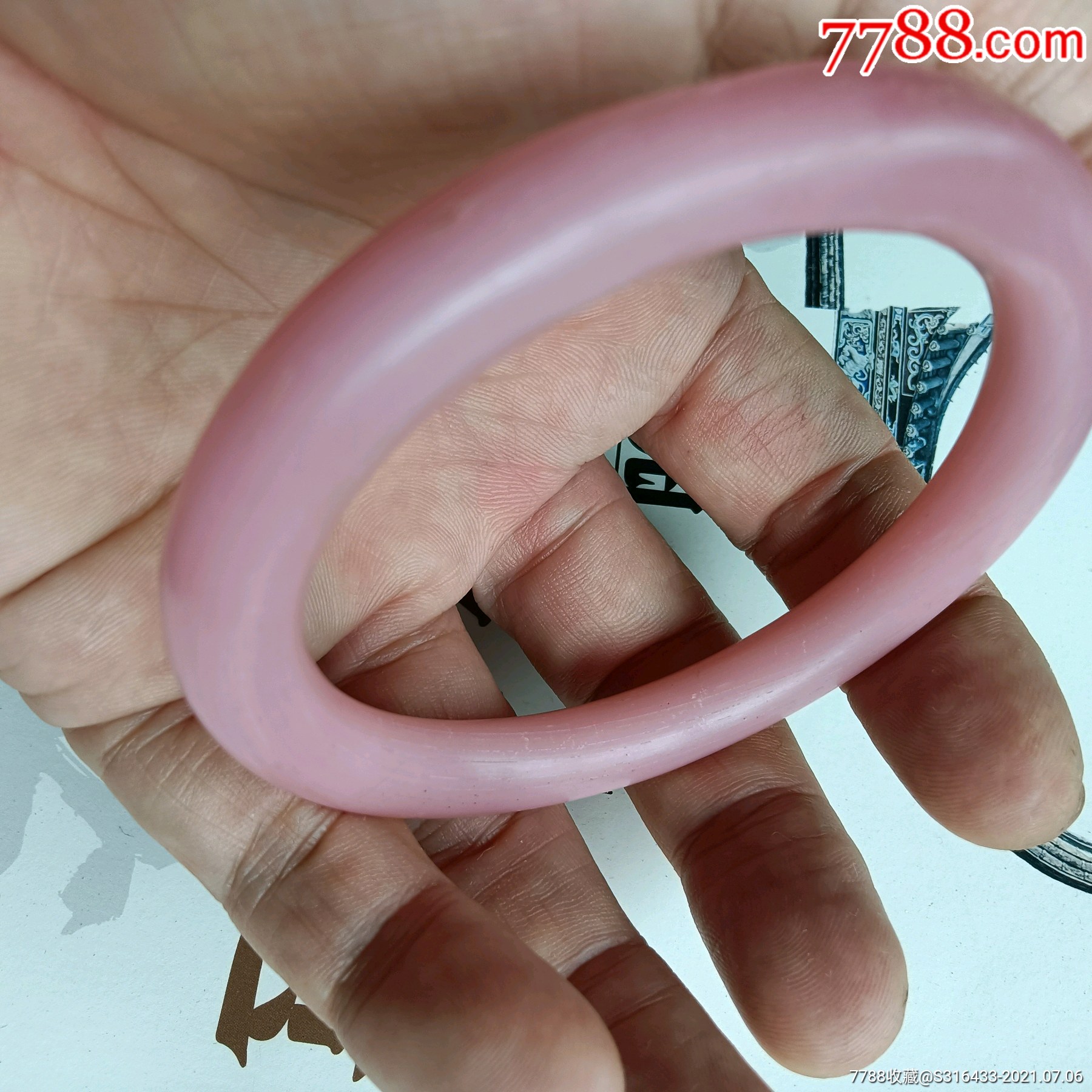 清代胭脂红琉璃手镯