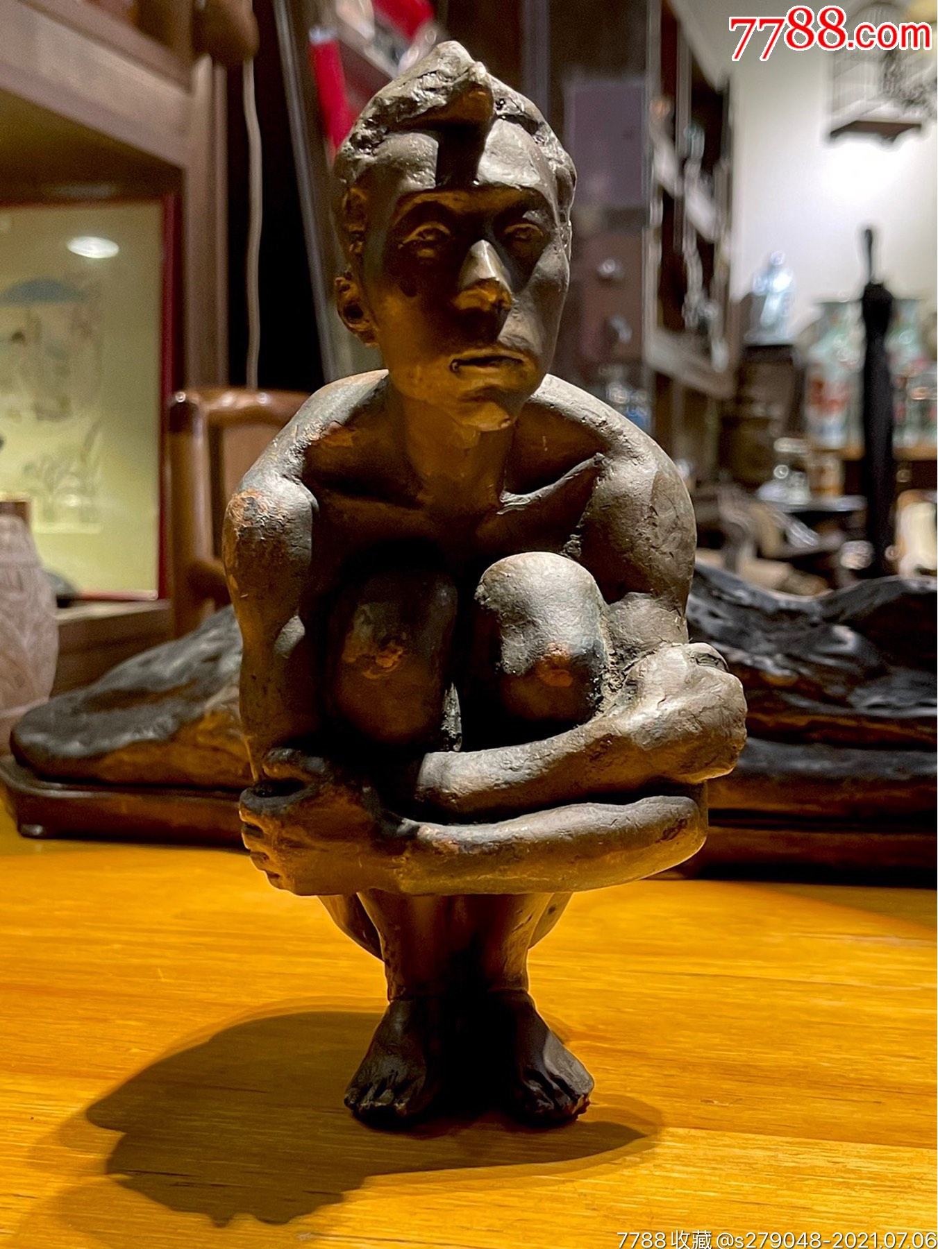 无助的男人铜雕塑