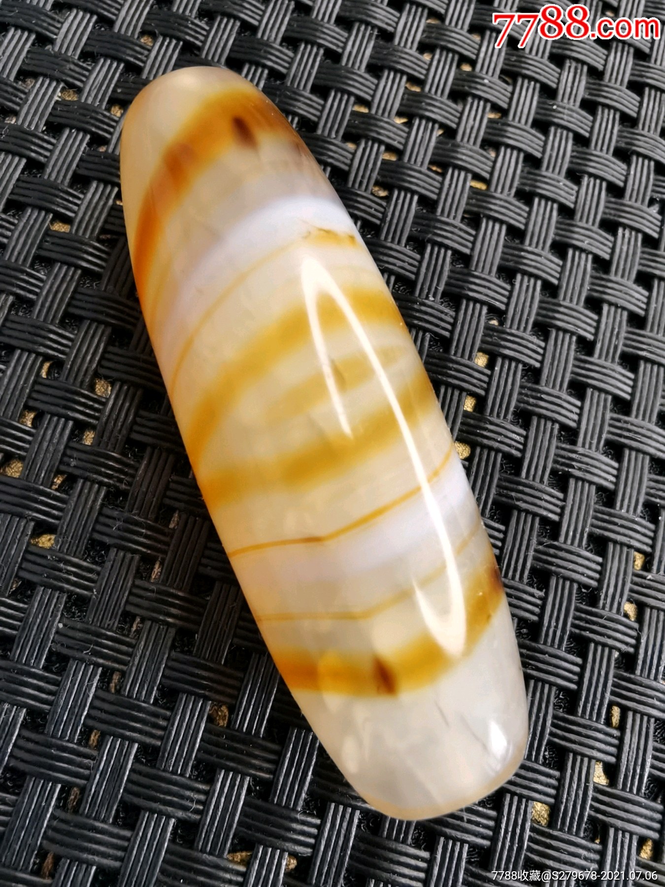 天然龙纹玛瑙单眼勒子