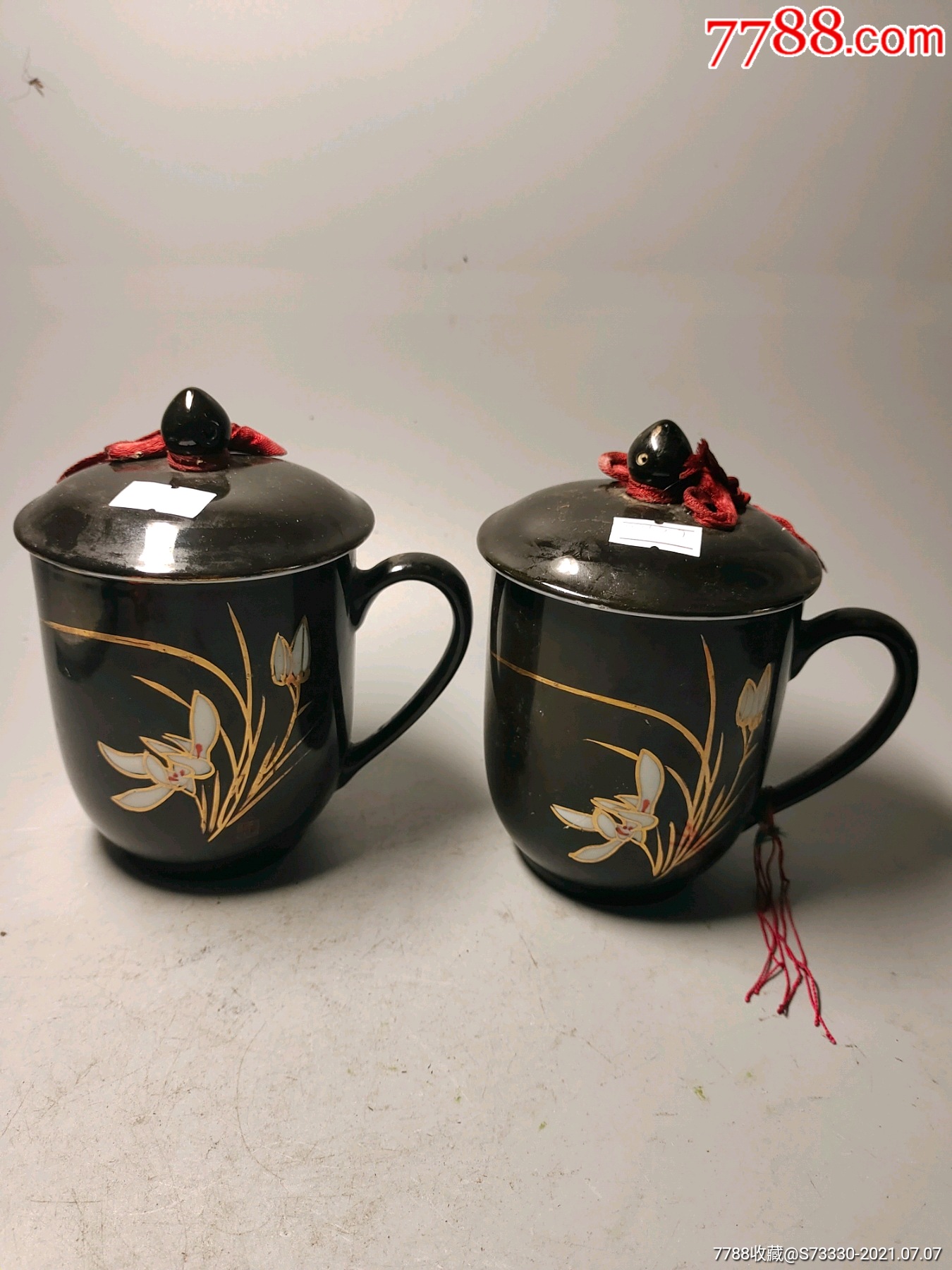 七八十年代,山东淄博瓷厂兰花茶杯一对