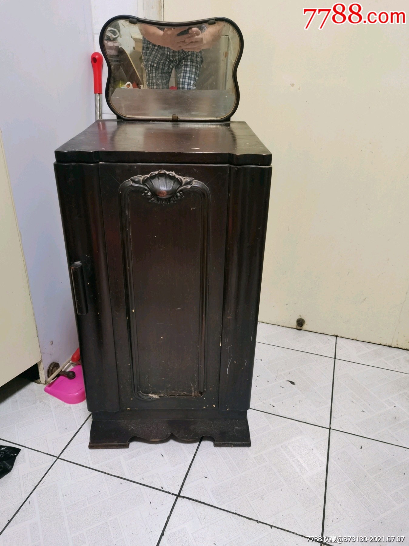 民国老红木床头柜