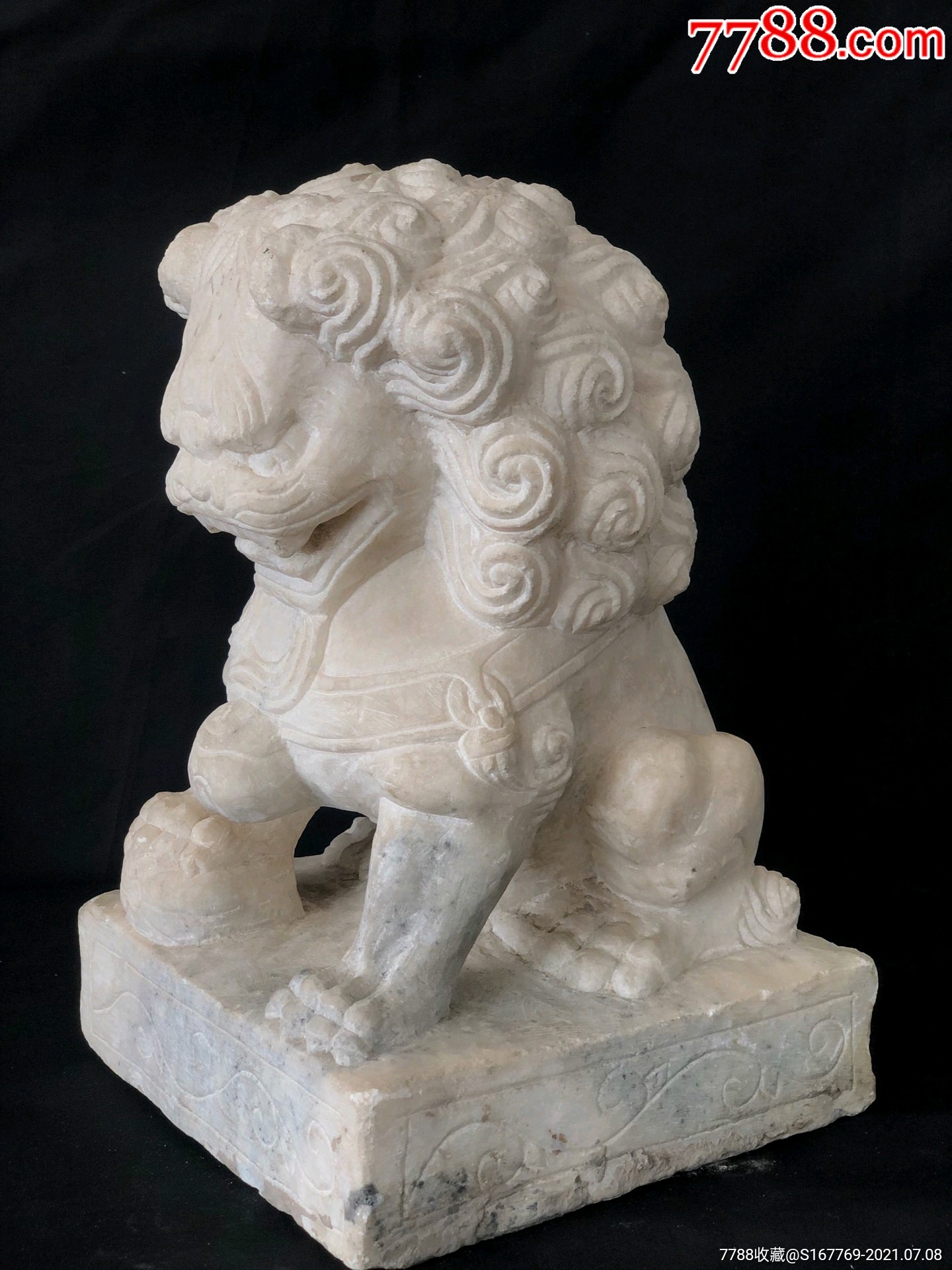 汉白玉石狮单只雕刻精美